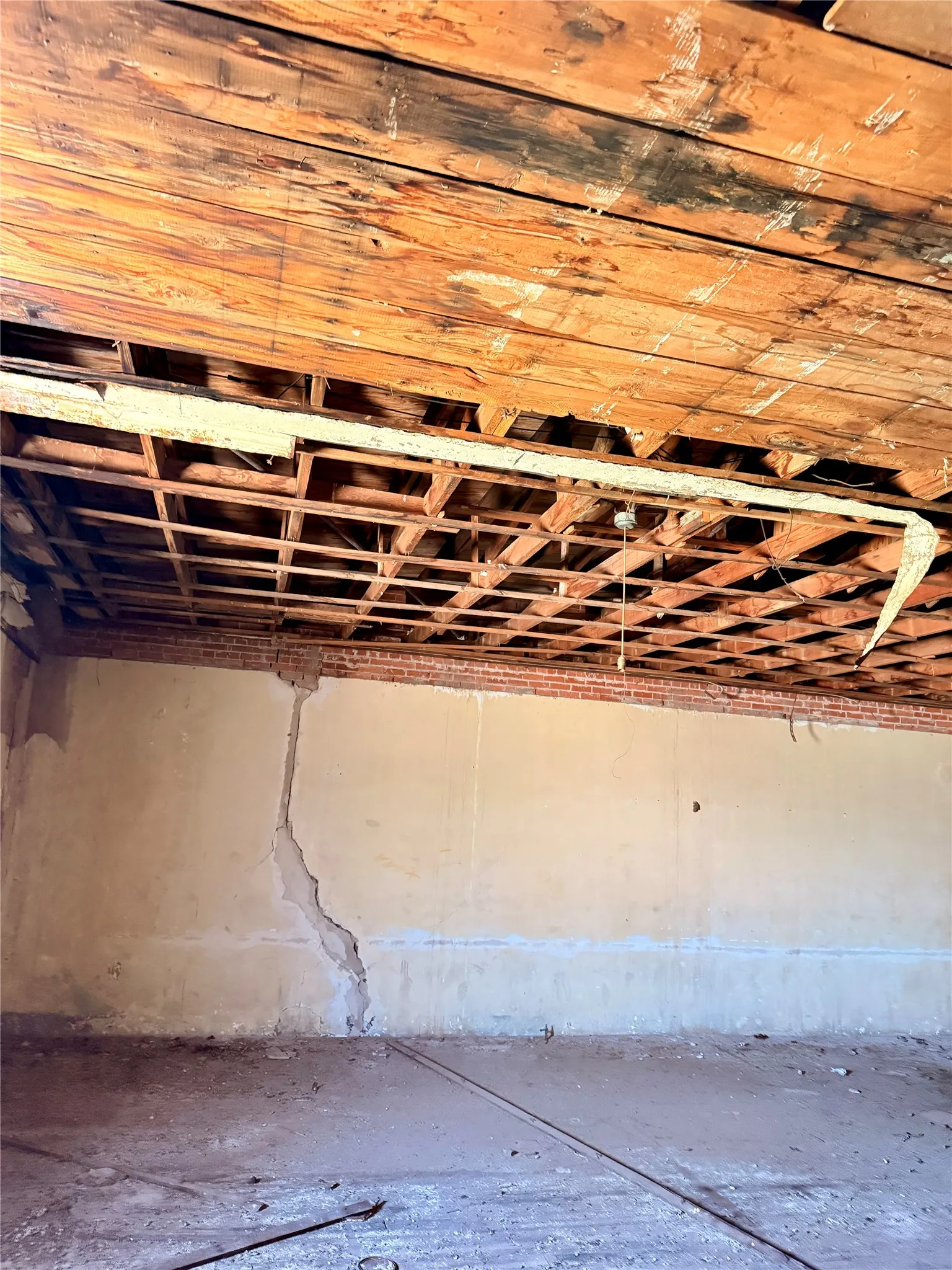 Business For Sale in Hardeman County , 100 W 2nd Street, Quanah, Texas 79252, 0, 0, Garage spaces, 0 Sqft, built in 1907, Price $30,000, mls#21357921, Real Estate Agent in Quanah, Homes For Sale in Hardeman county, Homes For Sale in Quanah, Realtor in Quanah Texas, Real Estate Brokerage Independent Realty Texas, Luminita Cordes Realtor