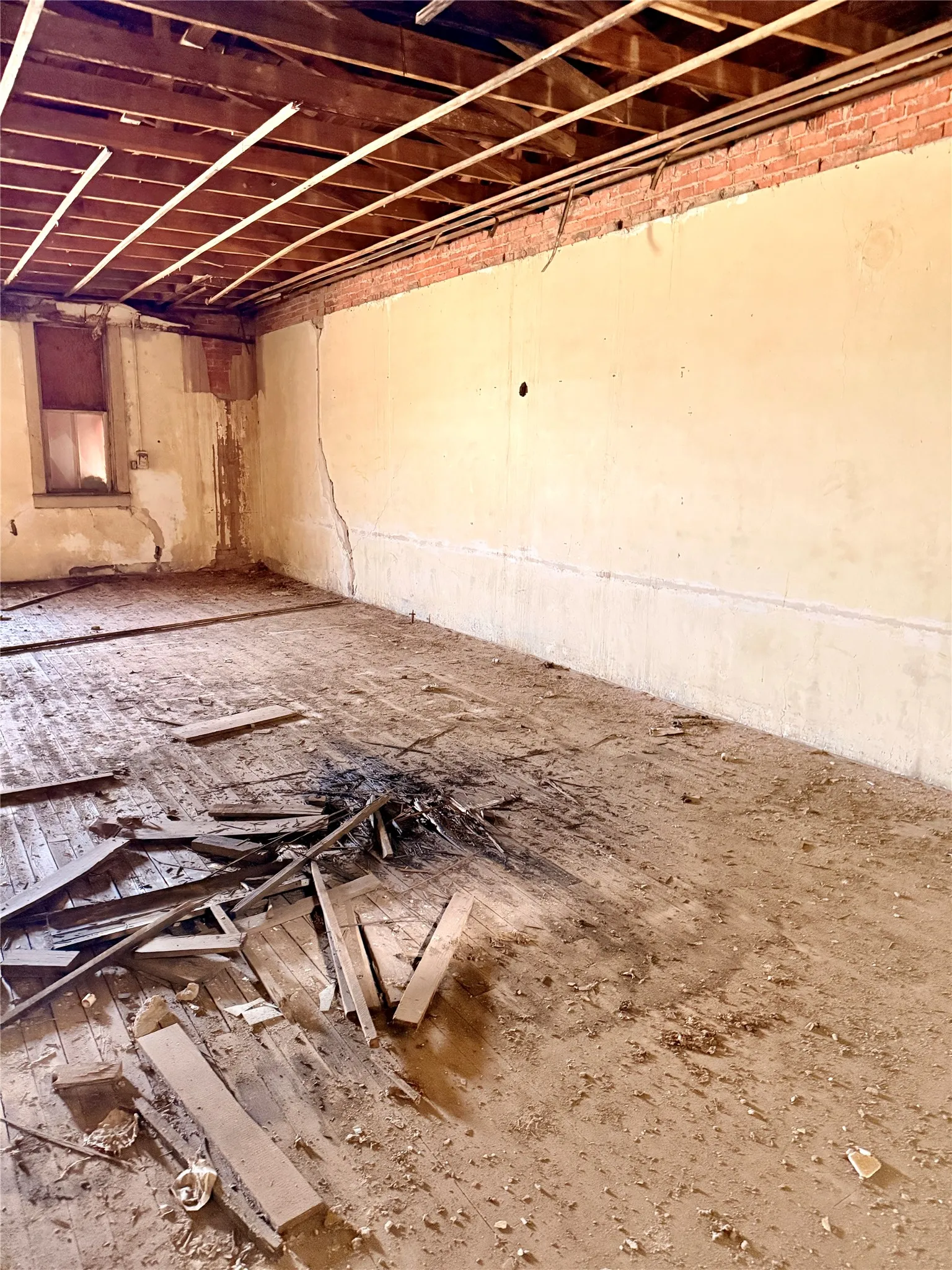Business For Sale in Hardeman County , 100 W 2nd Street, Quanah, Texas 79252, 0, 0, Garage spaces, 0 Sqft, built in 1907, Price $30,000, mls#21357921, Real Estate Agent in Quanah, Homes For Sale in Hardeman county, Homes For Sale in Quanah, Realtor in Quanah Texas, Real Estate Brokerage Independent Realty Texas, Luminita Cordes Realtor