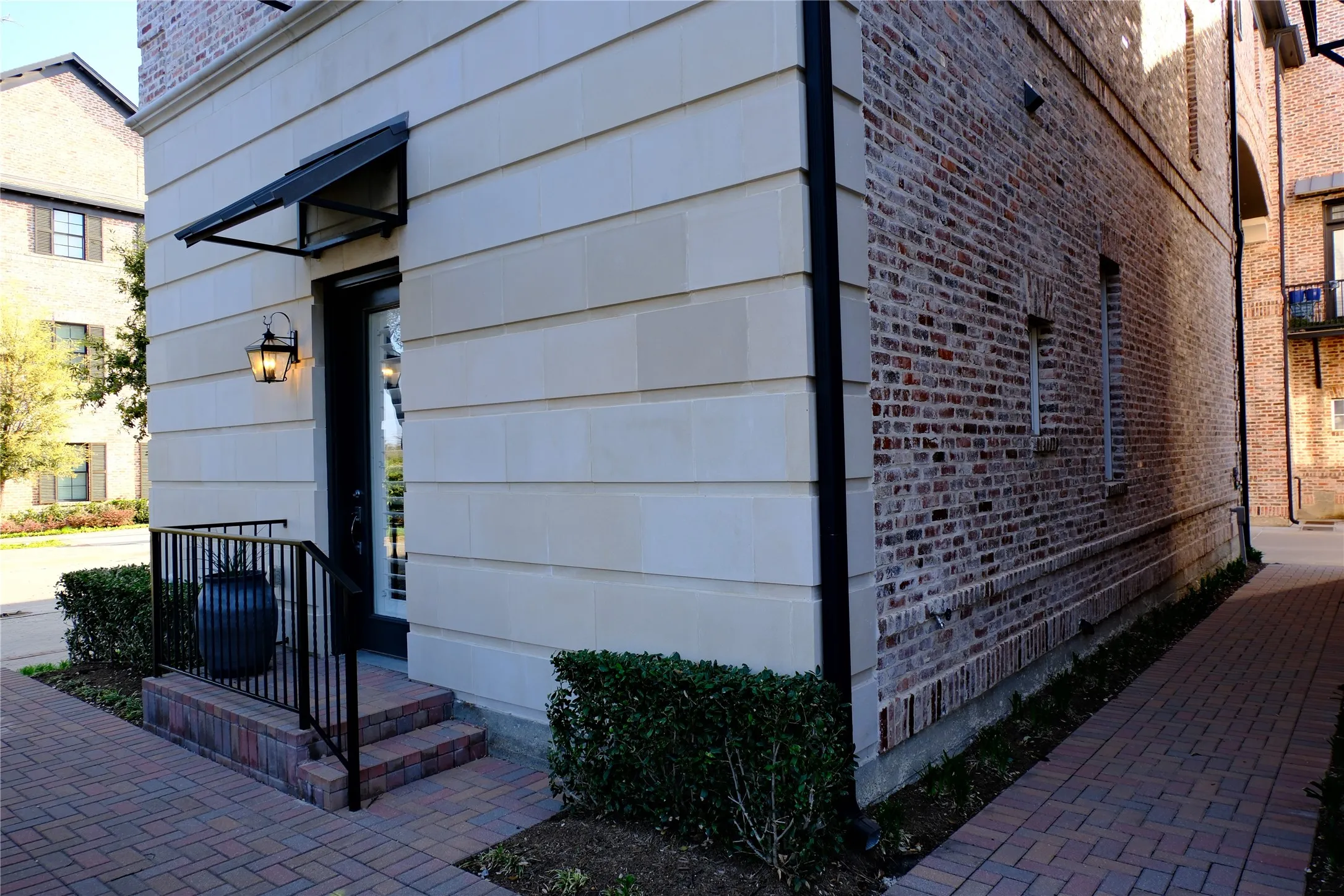 Townhouse For Sale in Dallas County , 4116 Runyon Road, Addison, Texas 75001, 3 Bedroom, 4 Bathroom, 2 Garage spaces, 2,588 Sqft, built in 2018, mls#21342260, Real Estate Agent in Addison, Homes For Sale in Dallas county, Homes For Sale in Addison, Realtor in Addison Texas, Real Estate Brokerage Independent Realty Texas, Luminita Cordes Realtor