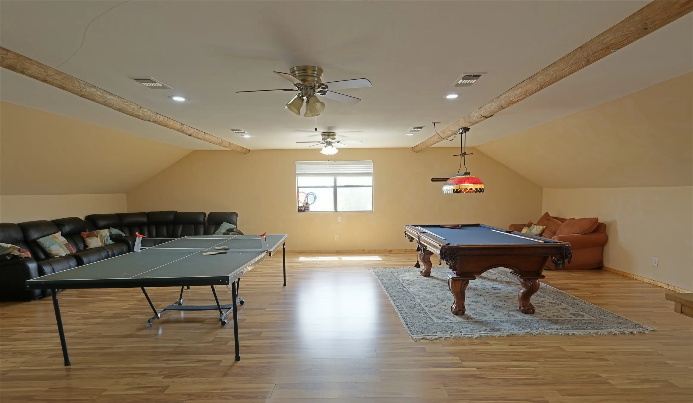 Single Family Residence For Rent in Denton County , 13201 Prairie Sky Lane, Krum, Texas 76249, 4 Bedroom, 4 Bathroom, 3 Garage spaces, 5,810 Sqft, built in 2008, Price $4,500, mls#21357982, Real Estate Agent in Krum, Homes For Rent in Denton county, Homes For Rent in Krum, Realtor in Krum Texas, Real Estate Brokerage Independent Realty Texas, Luminita Cordes Realtor