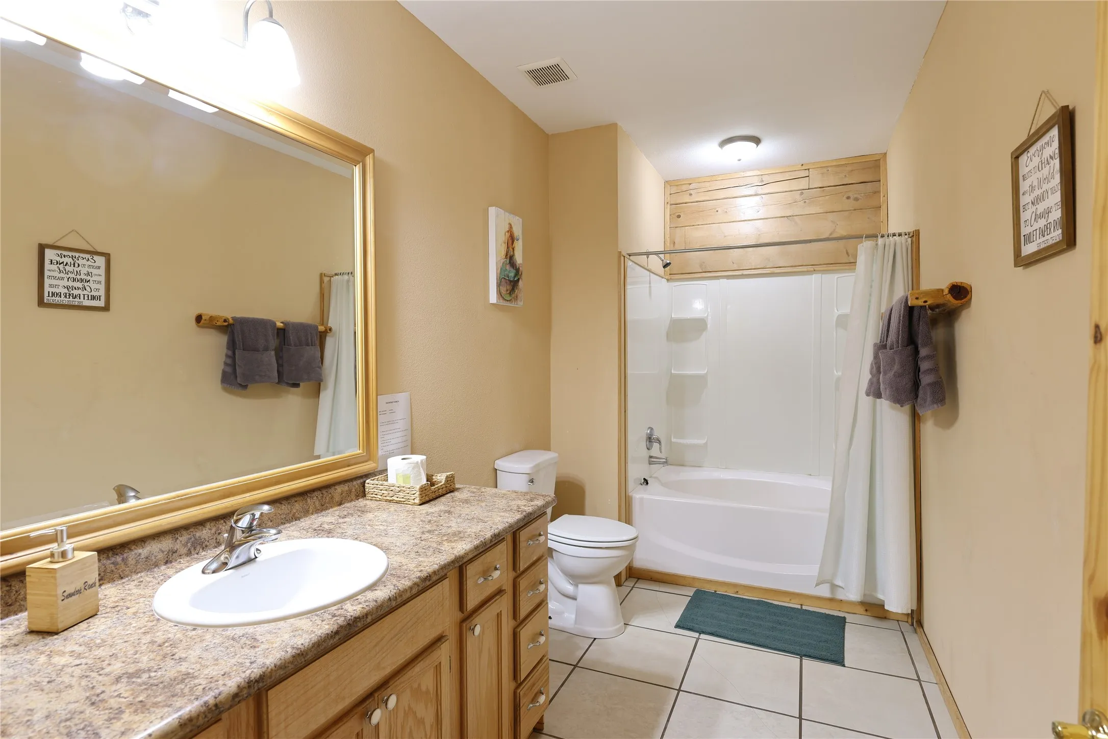 Single Family Residence For Rent in Denton County , 13201 Prairie Sky Lane, Krum, Texas 76249, 4 Bedroom, 4 Bathroom, 3 Garage spaces, 5,810 Sqft, built in 2008, Price $4,500, mls#21357982, Real Estate Agent in Krum, Homes For Rent in Denton county, Homes For Rent in Krum, Realtor in Krum Texas, Real Estate Brokerage Independent Realty Texas, Luminita Cordes Realtor