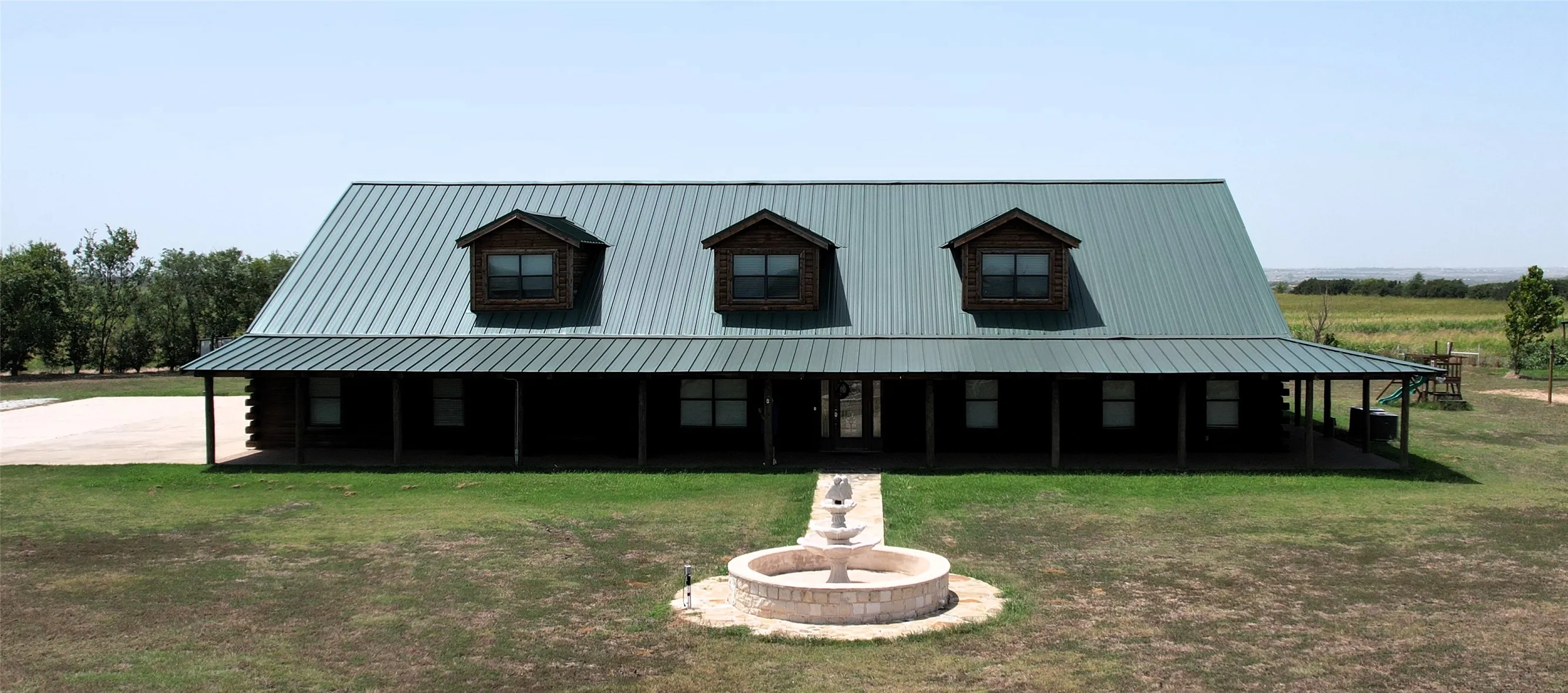 Single Family Residence For Rent in Denton County , 13201 Prairie Sky Lane, Krum, Texas 76249, 4 Bedroom, 4 Bathroom, 3 Garage spaces, 5,810 Sqft, built in 2008, Price $4,500, mls#21357982, Real Estate Agent in Krum, Homes For Rent in Denton county, Homes For Rent in Krum, Realtor in Krum Texas, Real Estate Brokerage Independent Realty Texas, Luminita Cordes Realtor