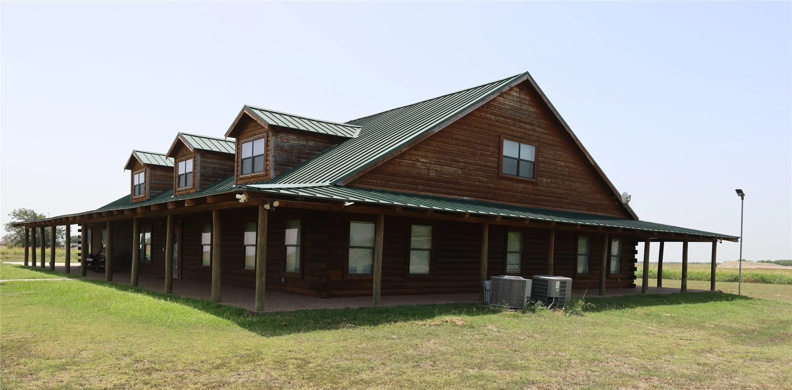Single Family Residence For Rent in Denton County , 13201 Prairie Sky Lane, Krum, Texas 76249, 4 Bedroom, 4 Bathroom, 3 Garage spaces, 5,810 Sqft, built in 2008, Price $4,500, mls#21357982, Real Estate Agent in Krum, Homes For Rent in Denton county, Homes For Rent in Krum, Realtor in Krum Texas, Real Estate Brokerage Independent Realty Texas, Luminita Cordes Realtor