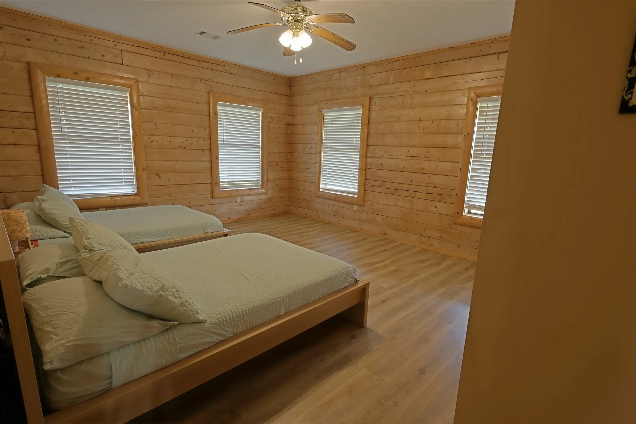 Single Family Residence For Rent in Denton County , 13201 Prairie Sky Lane, Krum, Texas 76249, 4 Bedroom, 4 Bathroom, 3 Garage spaces, 5,810 Sqft, built in 2008, Price $4,500, mls#21357982, Real Estate Agent in Krum, Homes For Rent in Denton county, Homes For Rent in Krum, Realtor in Krum Texas, Real Estate Brokerage Independent Realty Texas, Luminita Cordes Realtor