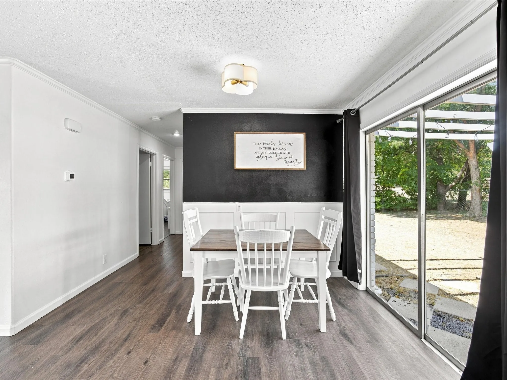 Single Family Residence For Sale in Jack County , 321 E Pine Street, Jacksboro, Texas 76458, 3 Bedroom, 1 Bathroom, 1 Garage spaces, 1,248 Sqft, built in 1978, Price $152,000, mls#21355403, Real Estate Agent in Jacksboro, Homes For Sale in Jack county, Homes For Sale in Jacksboro, Realtor in Jacksboro Texas, Real Estate Brokerage Independent Realty Texas, Luminita Cordes Realtor