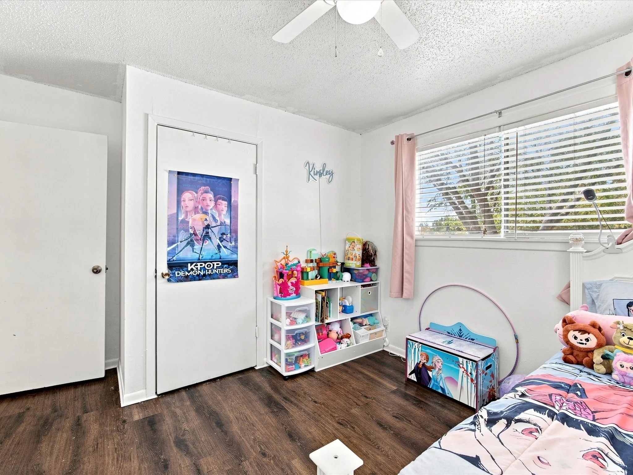 Single Family Residence For Sale in Jack County , 321 E Pine Street, Jacksboro, Texas 76458, 3 Bedroom, 1 Bathroom, 1 Garage spaces, 1,248 Sqft, built in 1978, Price $152,000, mls#21355403, Real Estate Agent in Jacksboro, Homes For Sale in Jack county, Homes For Sale in Jacksboro, Realtor in Jacksboro Texas, Real Estate Brokerage Independent Realty Texas, Luminita Cordes Realtor