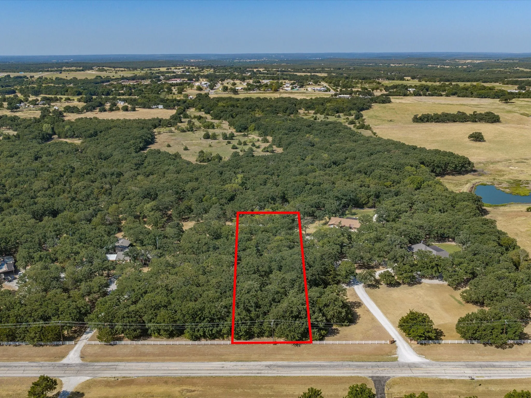 Single Family Residence For Sale in Montague County , 194 PR 203, Bowie, Texas 76230, 3 Bedroom, 2 Bathroom, Garage spaces, 1,986 Sqft, built in 1980, mls#21357443, Real Estate Agent in Bowie, Homes For Sale in Montague county, Homes For Sale in Bowie, Realtor in Bowie Texas, Real Estate Brokerage Independent Realty Texas, Luminita Cordes Realtor