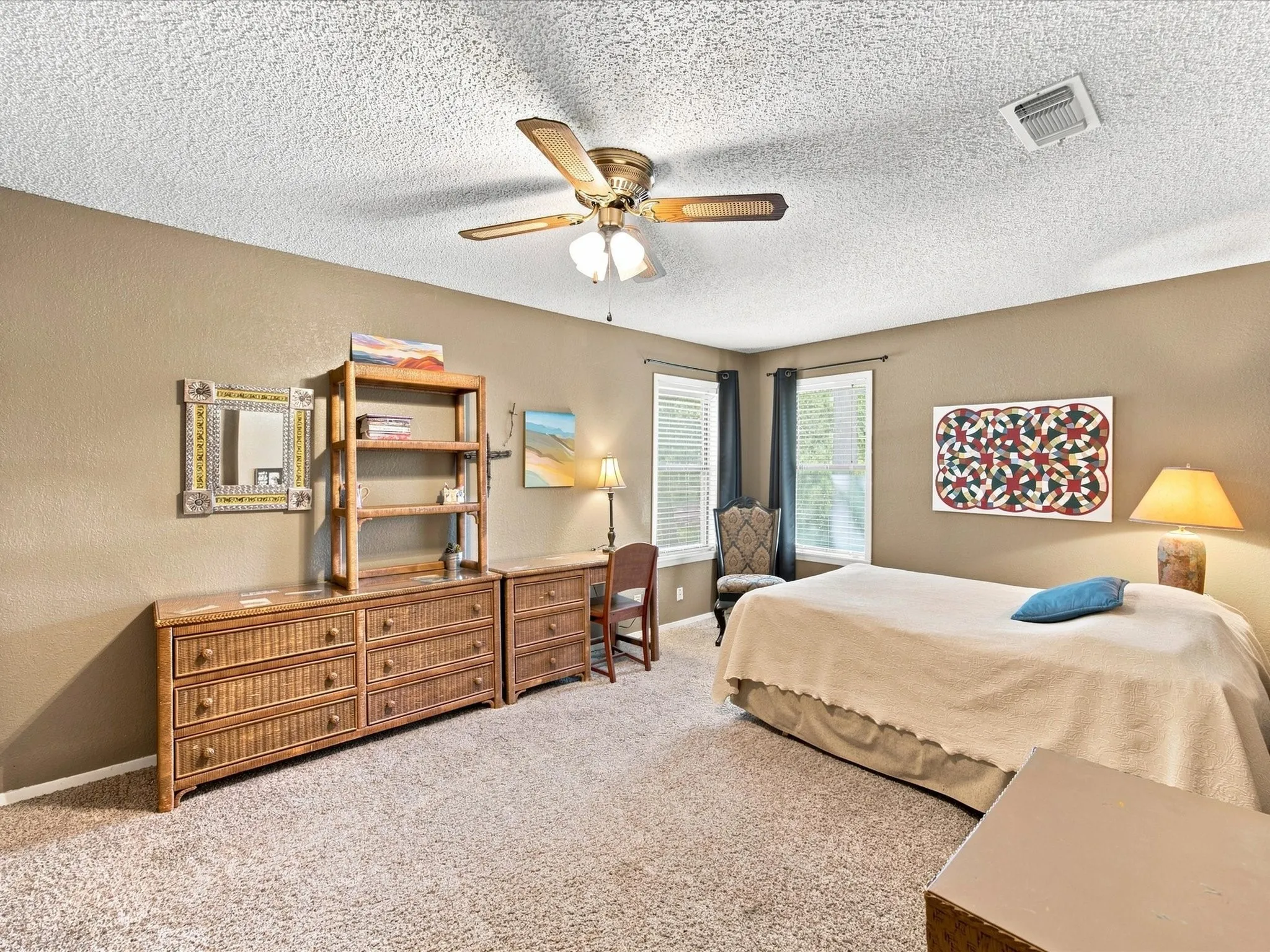 Single Family Residence For Sale in Montague County , 194 PR 203, Bowie, Texas 76230, 3 Bedroom, 2 Bathroom, Garage spaces, 1,986 Sqft, built in 1980, mls#21357443, Real Estate Agent in Bowie, Homes For Sale in Montague county, Homes For Sale in Bowie, Realtor in Bowie Texas, Real Estate Brokerage Independent Realty Texas, Luminita Cordes Realtor