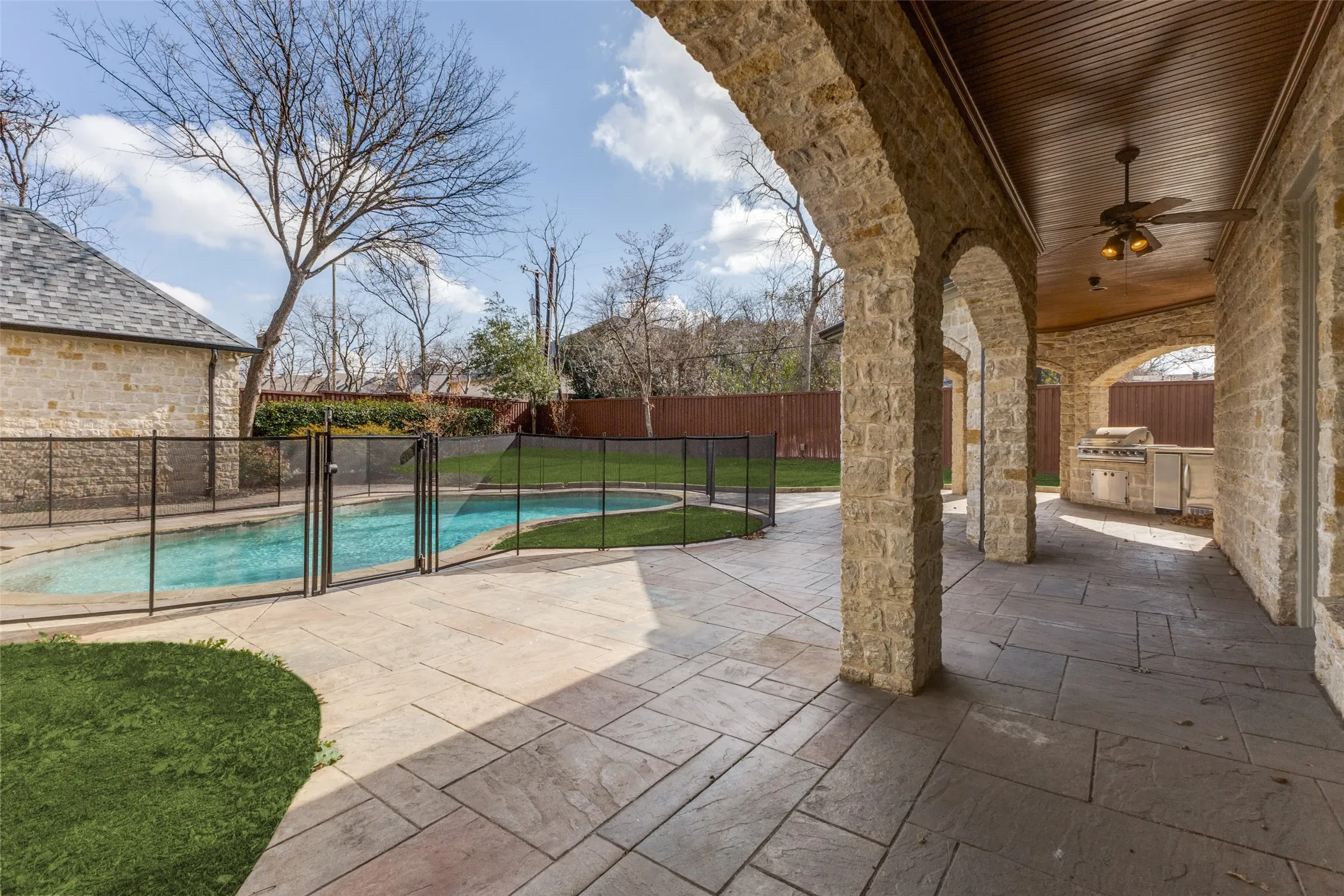Single Family Residence For Sale in Dallas County , 6416 Dykes Way, Dallas, Texas 75230, 4 Bedroom, 6 Bathroom, 3 Garage spaces, 5,354 Sqft, built in 2001, Price $2,299,000, mls#21357735, Real Estate Agent in Dallas, Homes For Sale in Dallas county, Homes For Sale in Dallas, Realtor in Dallas Texas, Real Estate Brokerage Independent Realty Texas, Luminita Cordes Realtor