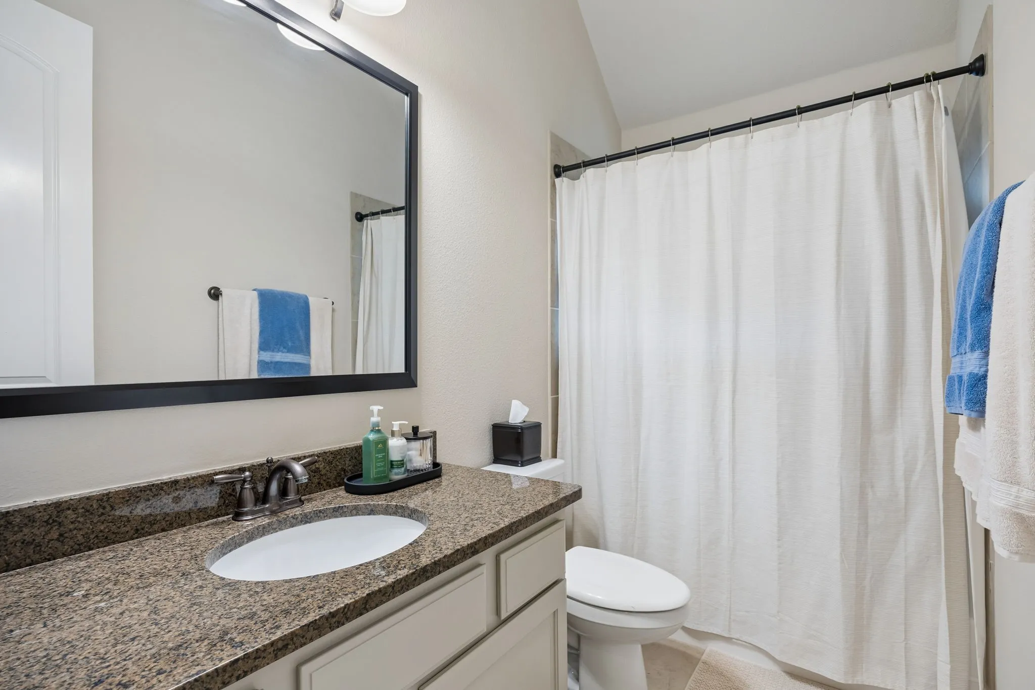 Single Family Residence For Sale in Denton County , 8218 Haltered Horse Lane, Frisco, Texas 75036, 4 Bedroom, 3 Bathroom, 2 Garage spaces, 2,643 Sqft, built in 2014, mls#21357962, Real Estate Agent in Frisco, Homes For Sale in Denton county, Homes For Sale in Frisco, Realtor in Frisco Texas, Real Estate Brokerage Independent Realty Texas, Luminita Cordes Realtor