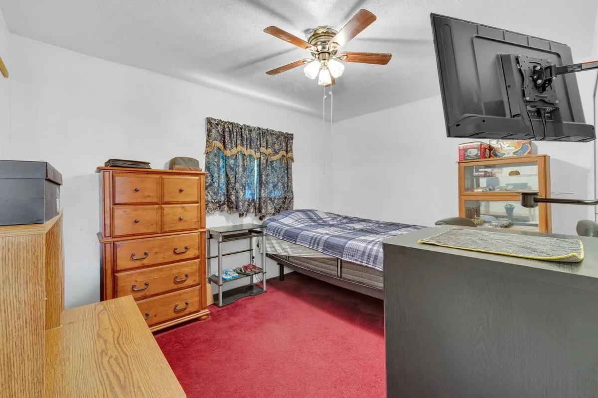 Single Family Residence For Sale in Denton County , 5013 Shannon Drive, The Colony, Texas 75056, 3 Bedroom, 2 Bathroom, 1 Garage spaces, 1,388 Sqft, built in 1977, mls#21357785, Real Estate Agent in The Colony, Homes For Sale in Denton county, Homes For Sale in The Colony, Realtor in The Colony Texas, Real Estate Brokerage Independent Realty Texas, Luminita Cordes Realtor