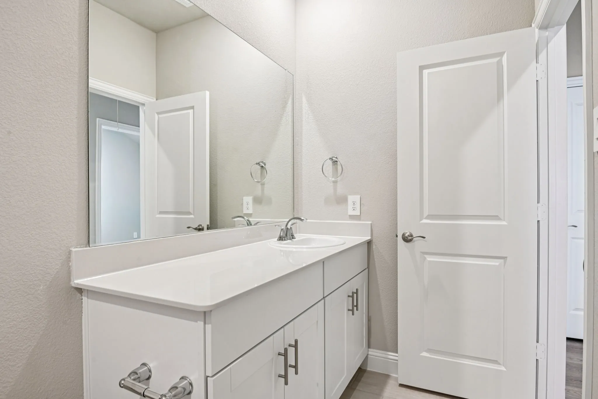 Photo is not of the actual home, but is an inspirational photo of builder’s model home and may depict options, furnishings, and/or decorator features that are not included.