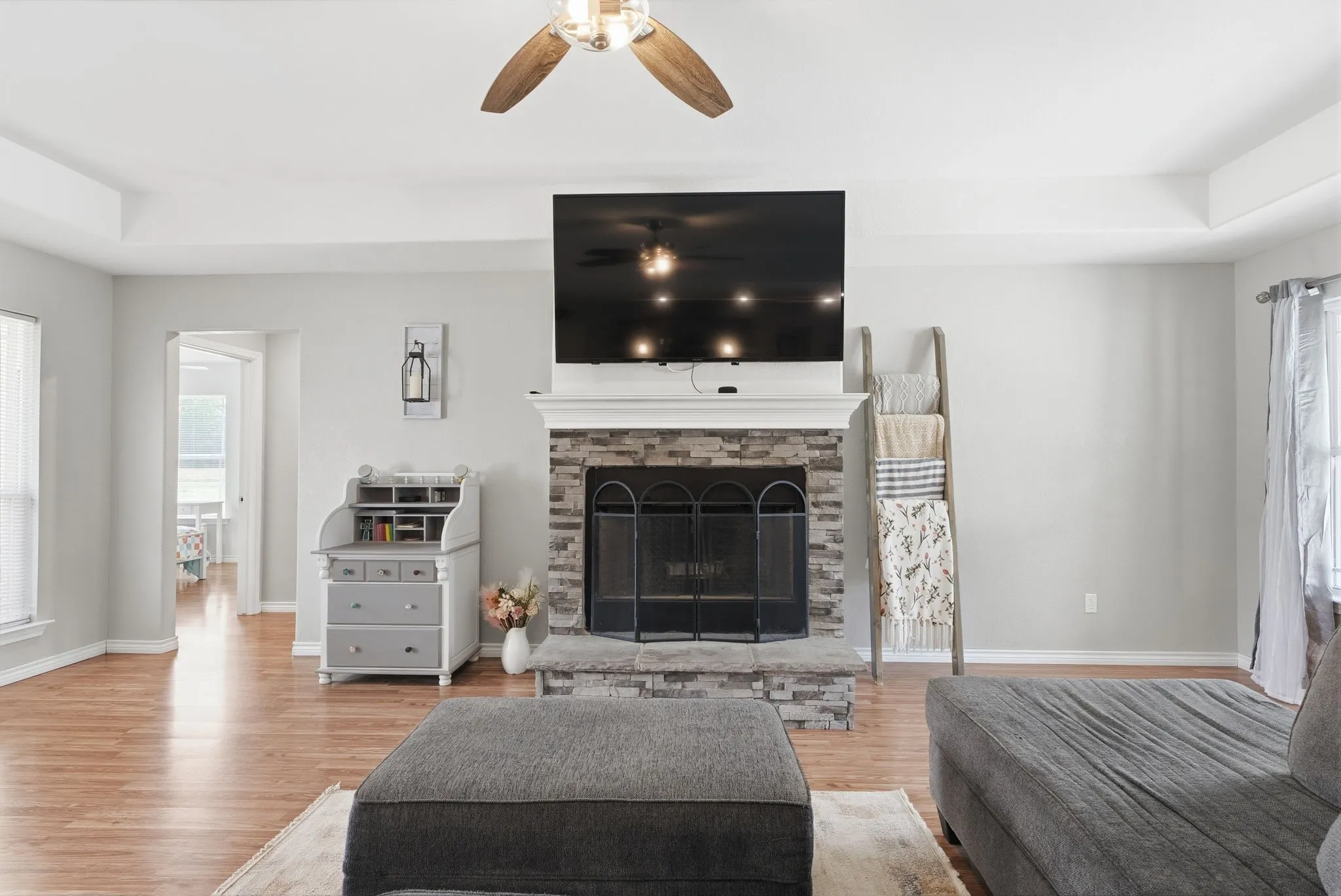 Single Family Residence For Sale in Henderson County , 8520 County Road 3614, Murchison, Texas 75778, 4 Bedroom, 2 Bathroom, 2 Garage spaces, 2,164 Sqft, built in 2021, Price $479,900, mls#21358012, Real Estate Agent in Murchison, Homes For Sale in Henderson county, Homes For Sale in Murchison, Realtor in Murchison Texas, Real Estate Brokerage Independent Realty Texas, Luminita Cordes Realtor