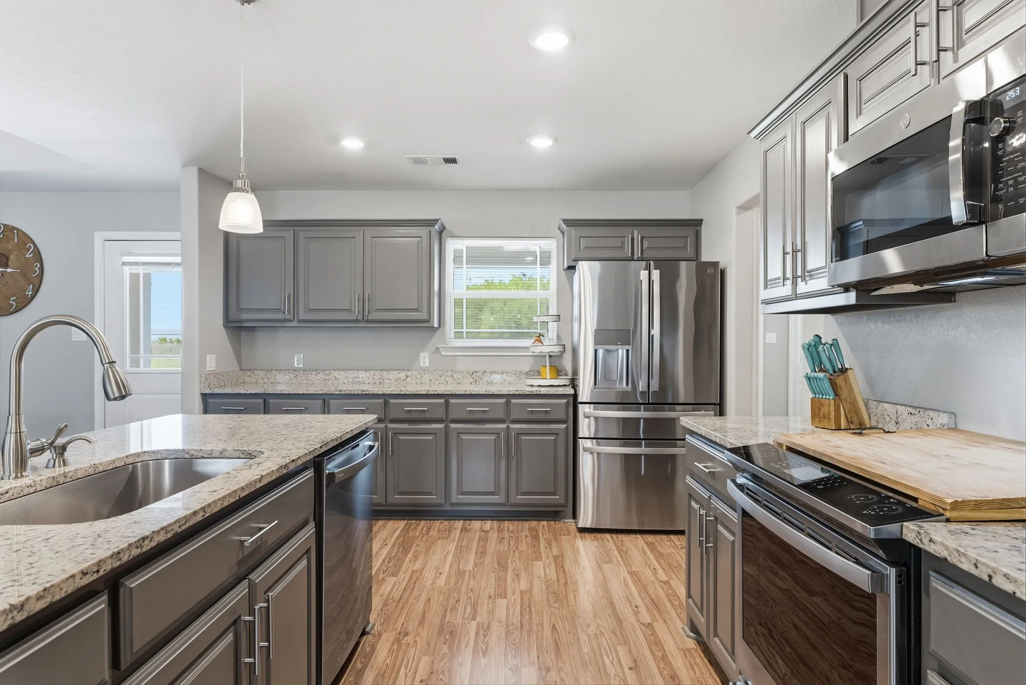 Single Family Residence For Sale in Henderson County , 8520 County Road 3614, Murchison, Texas 75778, 4 Bedroom, 2 Bathroom, 2 Garage spaces, 2,164 Sqft, built in 2021, Price $479,900, mls#21358012, Real Estate Agent in Murchison, Homes For Sale in Henderson county, Homes For Sale in Murchison, Realtor in Murchison Texas, Real Estate Brokerage Independent Realty Texas, Luminita Cordes Realtor