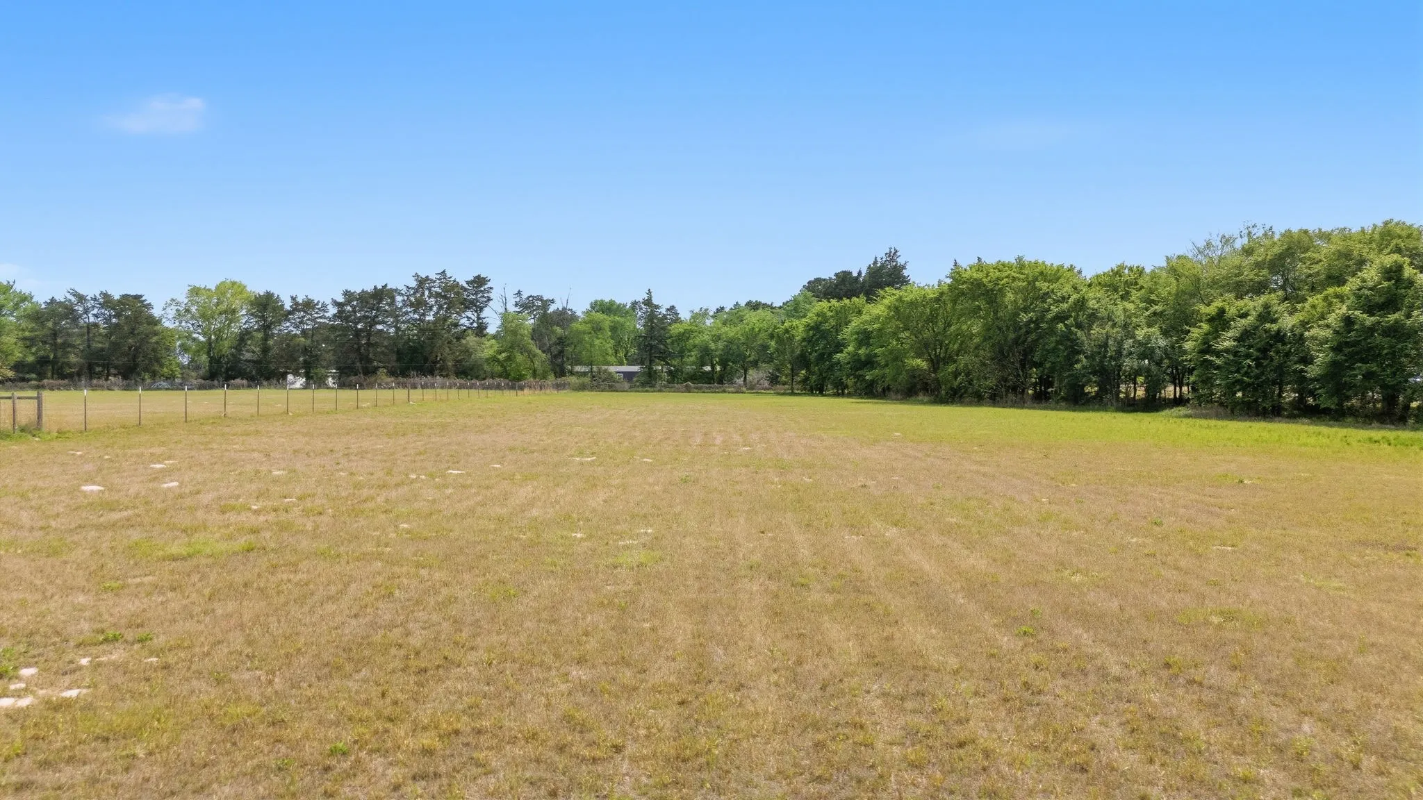 Single Family Residence For Sale in Henderson County , 8520 County Road 3614, Murchison, Texas 75778, 4 Bedroom, 2 Bathroom, 2 Garage spaces, 2,164 Sqft, built in 2021, Price $479,900, mls#21358012, Real Estate Agent in Murchison, Homes For Sale in Henderson county, Homes For Sale in Murchison, Realtor in Murchison Texas, Real Estate Brokerage Independent Realty Texas, Luminita Cordes Realtor
