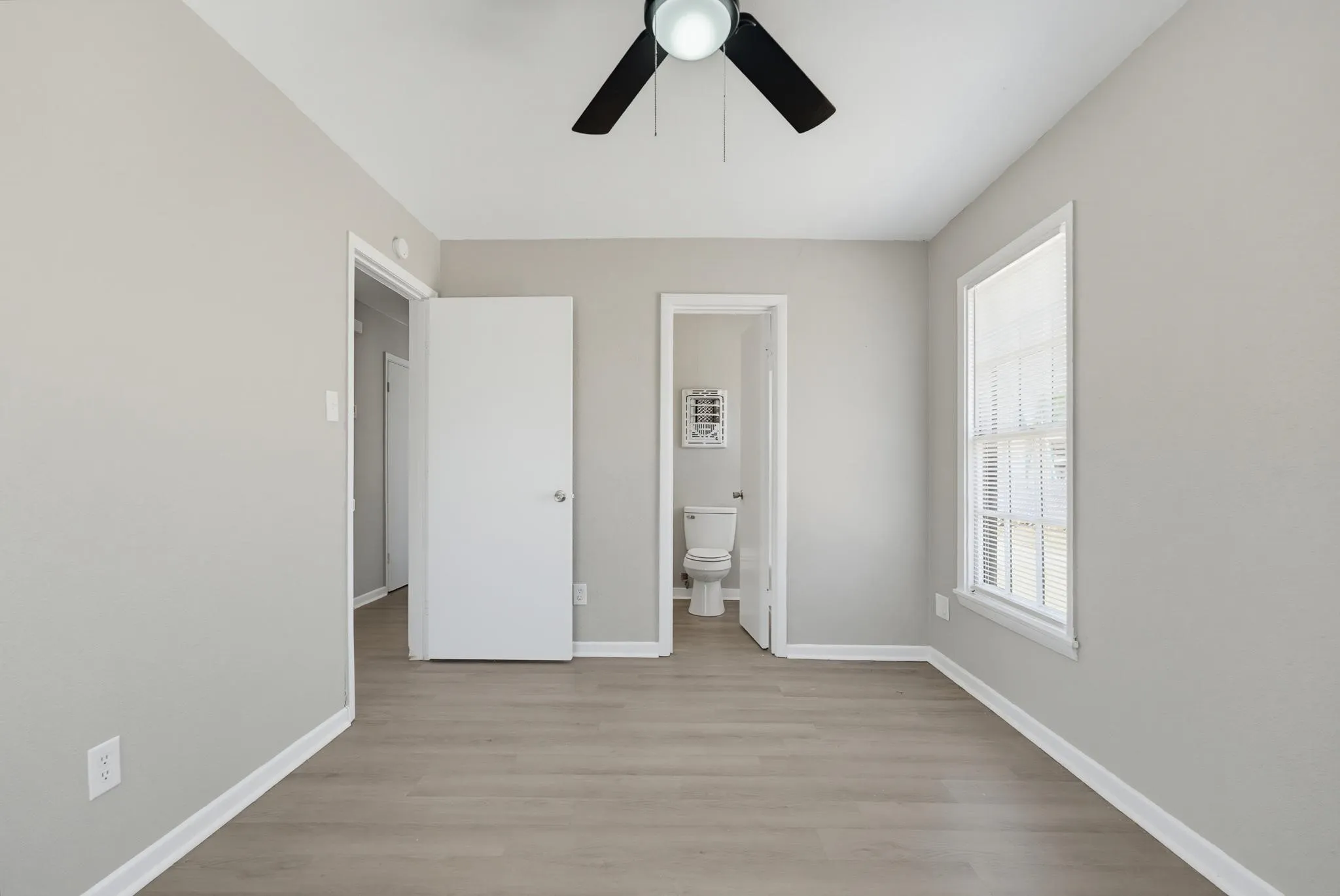 Single Family Residence For Sale in Taylor County , 3258 Melinda Lane, Abilene, Texas 79603, 4 Bedroom, 1 Bathroom, Garage spaces, 1,162 Sqft, built in 1958, mls#21357641, Real Estate Agent in Abilene, Homes For Sale in Taylor county, Homes For Sale in Abilene, Realtor in Abilene Texas, Real Estate Brokerage Independent Realty Texas, Luminita Cordes Realtor