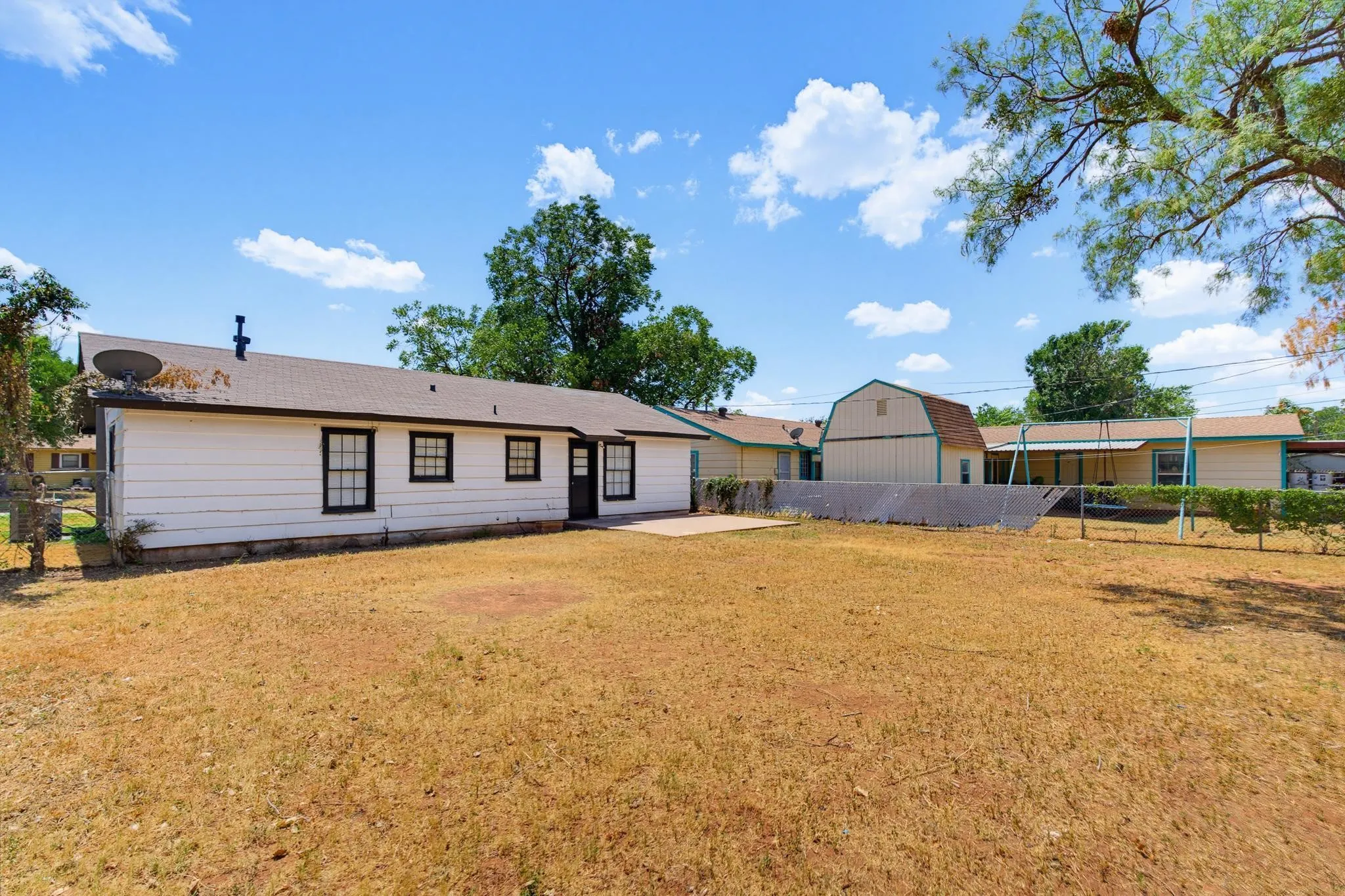 Single Family Residence For Sale in Taylor County , 3258 Melinda Lane, Abilene, Texas 79603, 4 Bedroom, 1 Bathroom, Garage spaces, 1,162 Sqft, built in 1958, mls#21357641, Real Estate Agent in Abilene, Homes For Sale in Taylor county, Homes For Sale in Abilene, Realtor in Abilene Texas, Real Estate Brokerage Independent Realty Texas, Luminita Cordes Realtor