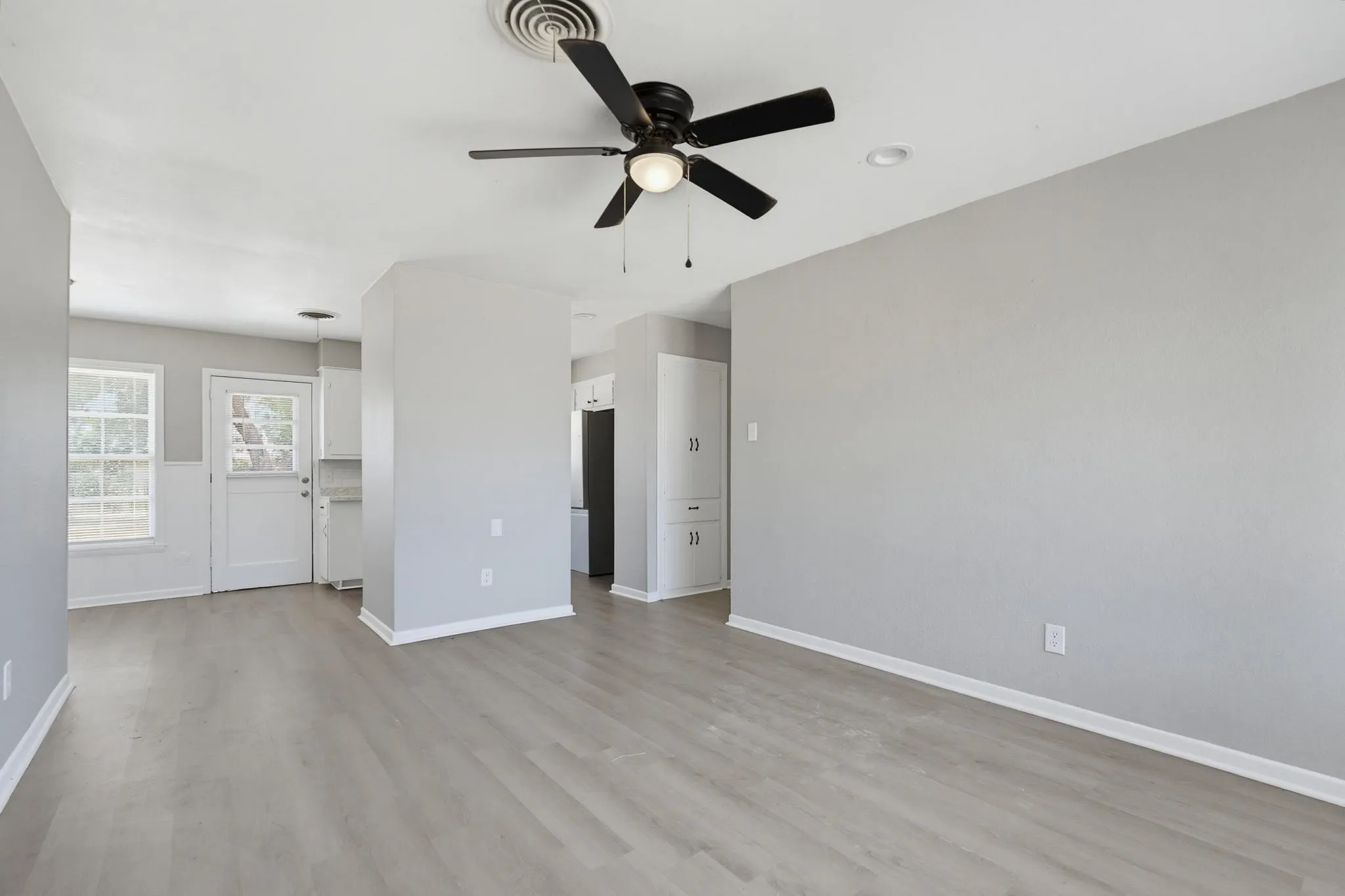 Single Family Residence For Sale in Taylor County , 3258 Melinda Lane, Abilene, Texas 79603, 4 Bedroom, 1 Bathroom, Garage spaces, 1,162 Sqft, built in 1958, mls#21357641, Real Estate Agent in Abilene, Homes For Sale in Taylor county, Homes For Sale in Abilene, Realtor in Abilene Texas, Real Estate Brokerage Independent Realty Texas, Luminita Cordes Realtor