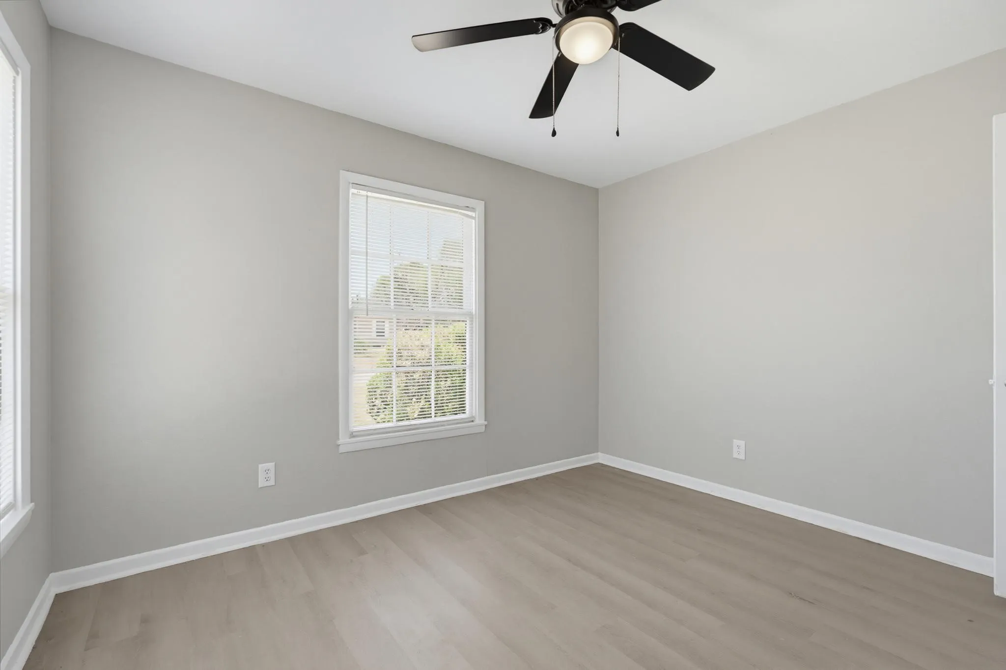 Single Family Residence For Sale in Taylor County , 3258 Melinda Lane, Abilene, Texas 79603, 4 Bedroom, 1 Bathroom, Garage spaces, 1,162 Sqft, built in 1958, mls#21357641, Real Estate Agent in Abilene, Homes For Sale in Taylor county, Homes For Sale in Abilene, Realtor in Abilene Texas, Real Estate Brokerage Independent Realty Texas, Luminita Cordes Realtor