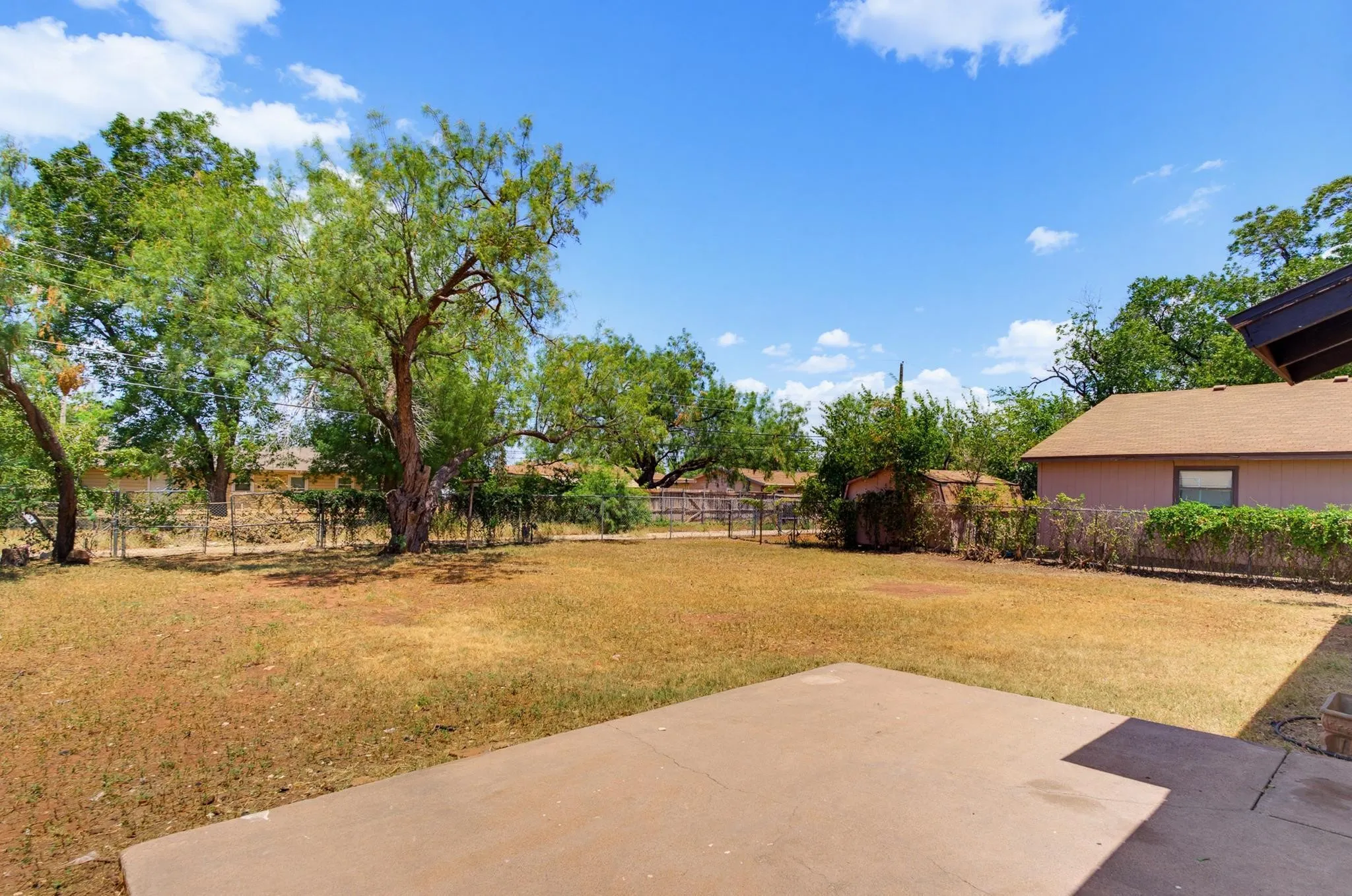 Single Family Residence For Sale in Taylor County , 3258 Melinda Lane, Abilene, Texas 79603, 4 Bedroom, 1 Bathroom, Garage spaces, 1,162 Sqft, built in 1958, mls#21357641, Real Estate Agent in Abilene, Homes For Sale in Taylor county, Homes For Sale in Abilene, Realtor in Abilene Texas, Real Estate Brokerage Independent Realty Texas, Luminita Cordes Realtor