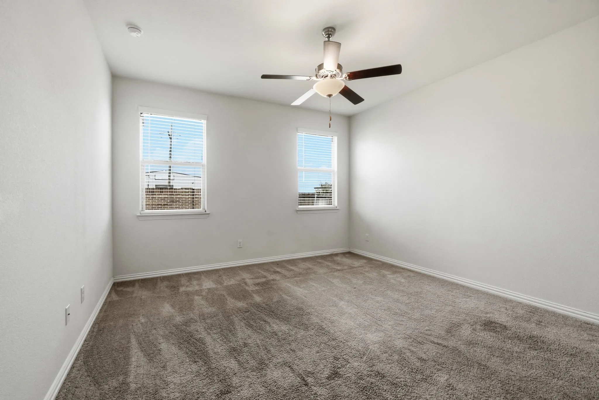 Single Family Residence For Sale in Rockwall County , 605 Fitzroy Lane, Fate, Texas 75189, 4 Bedroom, 3 Bathroom, 2 Garage spaces, 2,315 Sqft, built in 2020, mls#21356073, Real Estate Agent in Fate, Homes For Sale in Rockwall county, Homes For Sale in Fate, Realtor in Fate Texas, Real Estate Brokerage Independent Realty Texas, Luminita Cordes Realtor