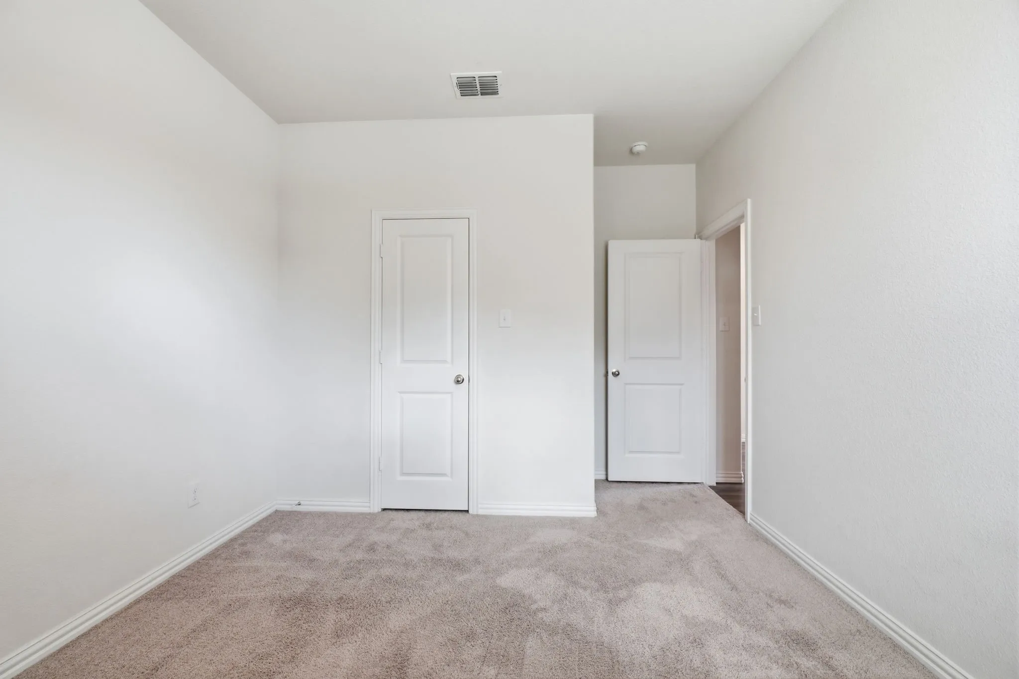 Single Family Residence For Sale in Rockwall County , 605 Fitzroy Lane, Fate, Texas 75189, 4 Bedroom, 3 Bathroom, 2 Garage spaces, 2,315 Sqft, built in 2020, mls#21356073, Real Estate Agent in Fate, Homes For Sale in Rockwall county, Homes For Sale in Fate, Realtor in Fate Texas, Real Estate Brokerage Independent Realty Texas, Luminita Cordes Realtor