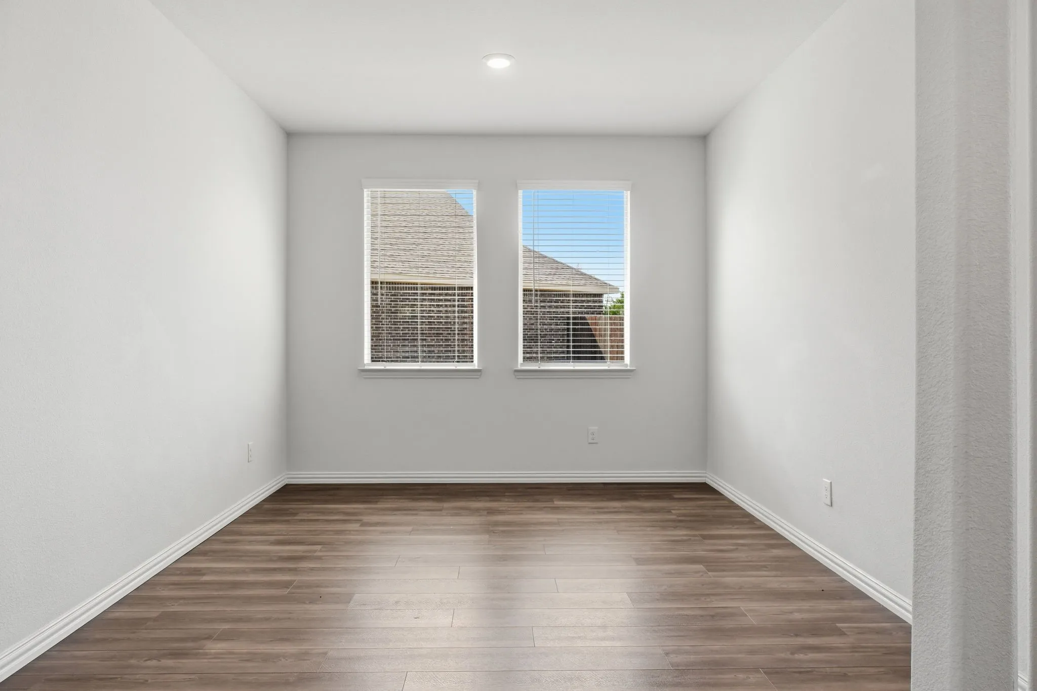 Single Family Residence For Sale in Rockwall County , 605 Fitzroy Lane, Fate, Texas 75189, 4 Bedroom, 3 Bathroom, 2 Garage spaces, 2,315 Sqft, built in 2020, mls#21356073, Real Estate Agent in Fate, Homes For Sale in Rockwall county, Homes For Sale in Fate, Realtor in Fate Texas, Real Estate Brokerage Independent Realty Texas, Luminita Cordes Realtor