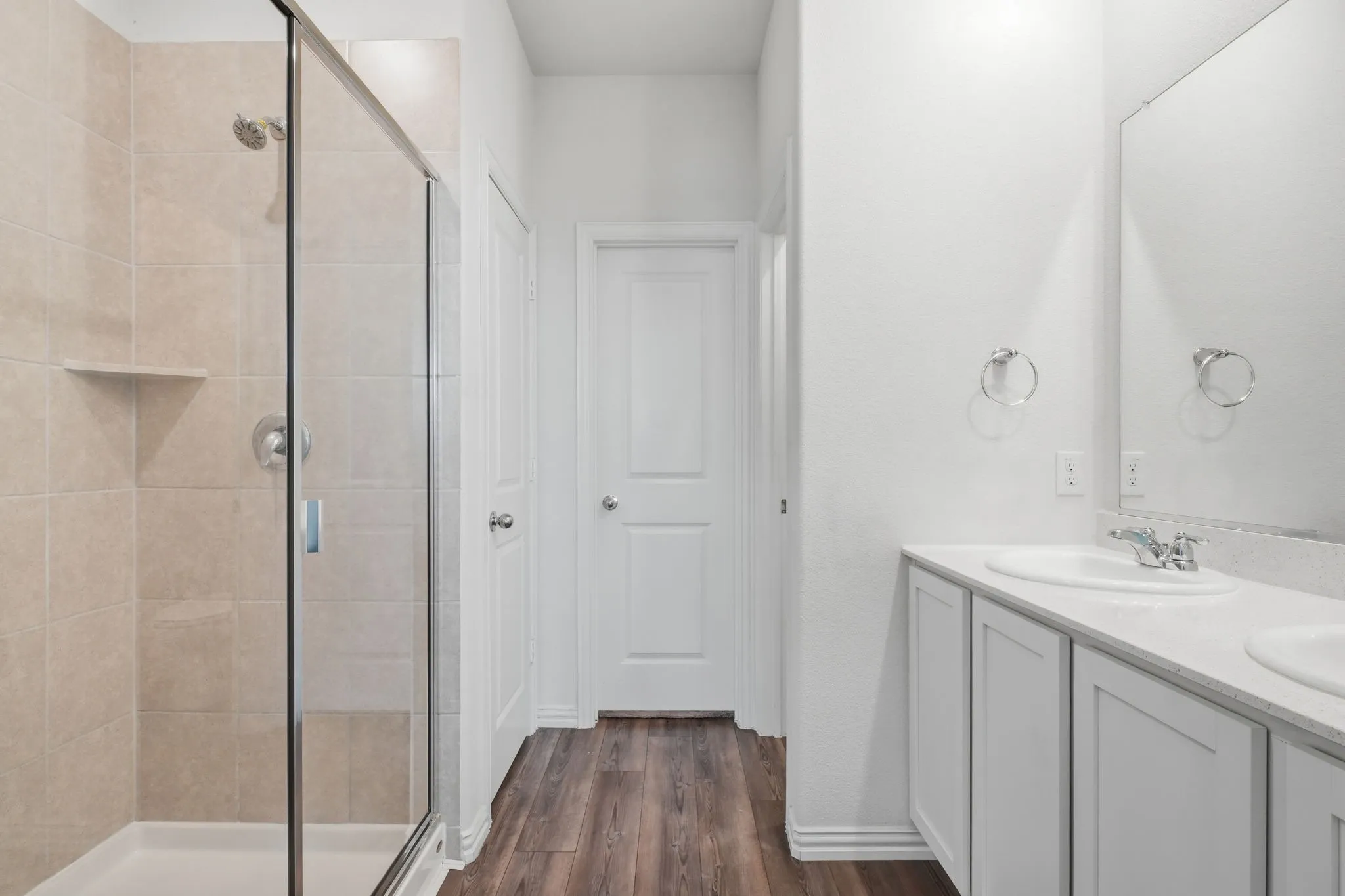 Single Family Residence For Sale in Rockwall County , 605 Fitzroy Lane, Fate, Texas 75189, 4 Bedroom, 3 Bathroom, 2 Garage spaces, 2,315 Sqft, built in 2020, mls#21356073, Real Estate Agent in Fate, Homes For Sale in Rockwall county, Homes For Sale in Fate, Realtor in Fate Texas, Real Estate Brokerage Independent Realty Texas, Luminita Cordes Realtor