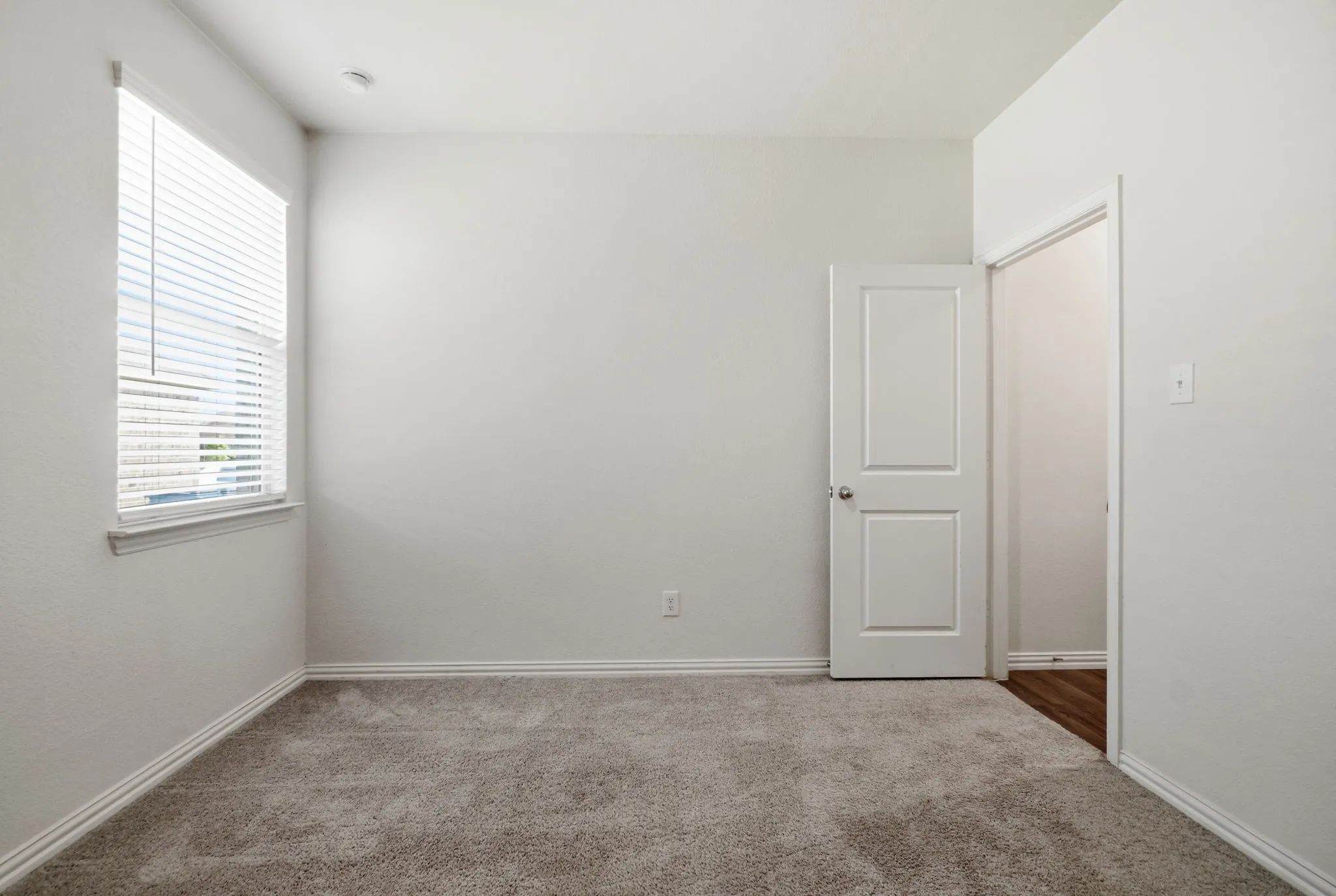 Single Family Residence For Sale in Rockwall County , 605 Fitzroy Lane, Fate, Texas 75189, 4 Bedroom, 3 Bathroom, 2 Garage spaces, 2,315 Sqft, built in 2020, mls#21356073, Real Estate Agent in Fate, Homes For Sale in Rockwall county, Homes For Sale in Fate, Realtor in Fate Texas, Real Estate Brokerage Independent Realty Texas, Luminita Cordes Realtor
