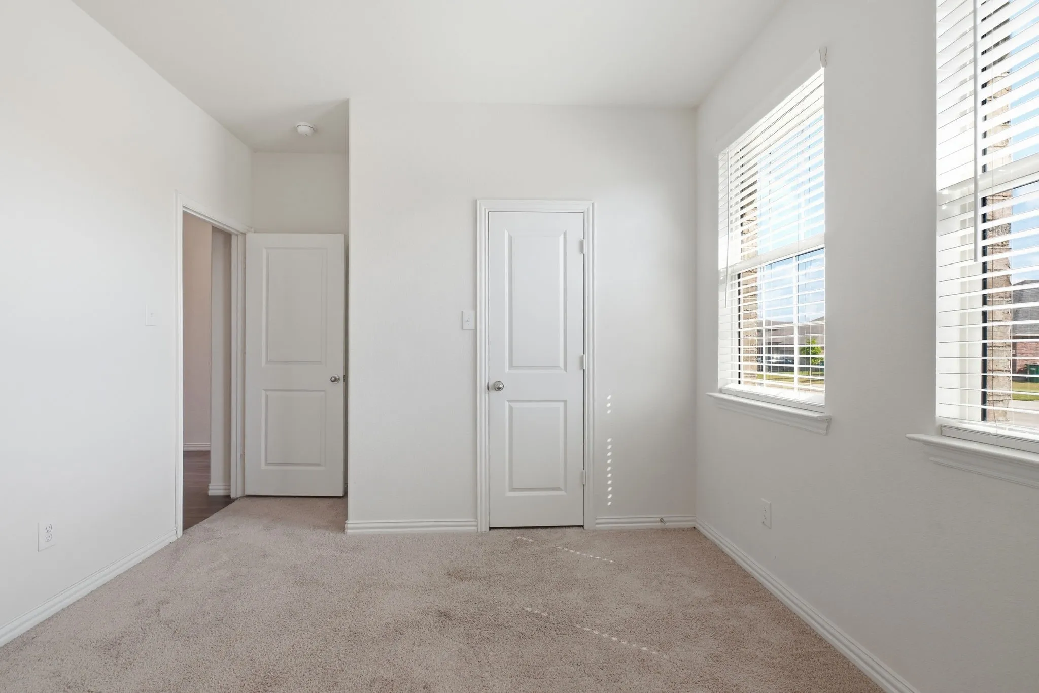 Single Family Residence For Sale in Rockwall County , 605 Fitzroy Lane, Fate, Texas 75189, 4 Bedroom, 3 Bathroom, 2 Garage spaces, 2,315 Sqft, built in 2020, mls#21356073, Real Estate Agent in Fate, Homes For Sale in Rockwall county, Homes For Sale in Fate, Realtor in Fate Texas, Real Estate Brokerage Independent Realty Texas, Luminita Cordes Realtor