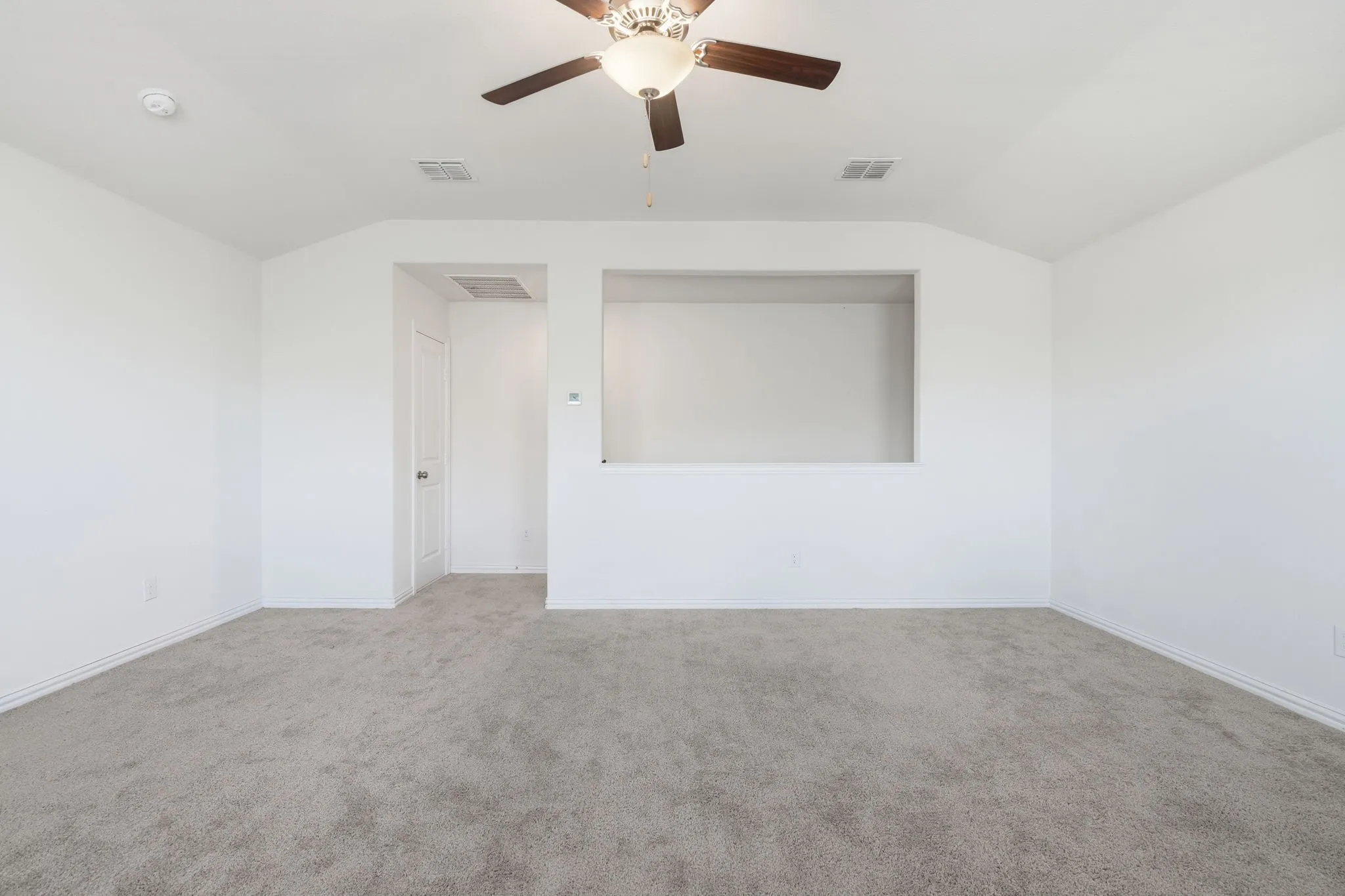 Single Family Residence For Sale in Rockwall County , 605 Fitzroy Lane, Fate, Texas 75189, 4 Bedroom, 3 Bathroom, 2 Garage spaces, 2,315 Sqft, built in 2020, mls#21356073, Real Estate Agent in Fate, Homes For Sale in Rockwall county, Homes For Sale in Fate, Realtor in Fate Texas, Real Estate Brokerage Independent Realty Texas, Luminita Cordes Realtor