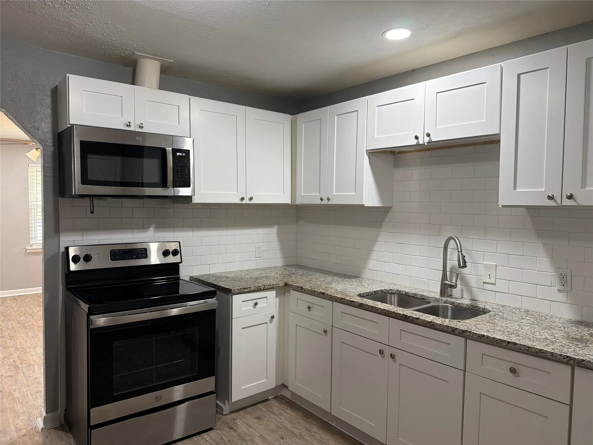 Duplex For Rent in Tarrant County , 2505 Normont Circle, Fort Worth, Texas 76103, 2 Bedroom, 1 Bathroom, 1 Garage spaces, 784 Sqft, built in 1954, mls#21351607, Real Estate Agent in Fort Worth, Homes For Rent in Tarrant county, Homes For Rent in Fort Worth, Realtor in Fort Worth Texas, Real Estate Brokerage Independent Realty Texas, Luminita Cordes Realtor