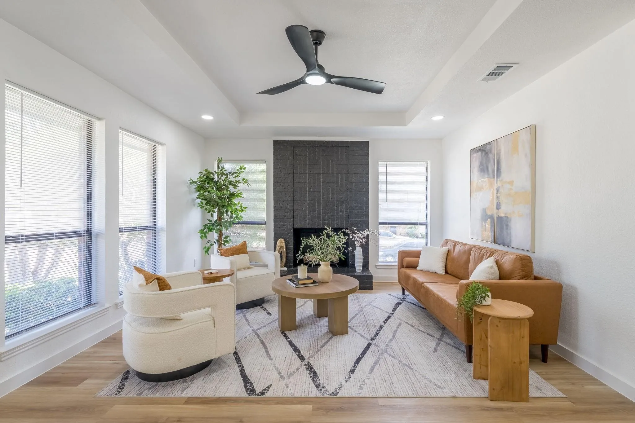 Duplex For Rent in Dallas County , 306 BARDFIELD Avenue, Garland, Texas 75041, 3 Bedroom, 2 Bathroom, 2 Garage spaces, 2,772 Sqft, built in 1984, mls#21357238, Real Estate Agent in Garland, Homes For Rent in Dallas county, Homes For Rent in Garland, Realtor in Garland Texas, Real Estate Brokerage Independent Realty Texas, Luminita Cordes Realtor