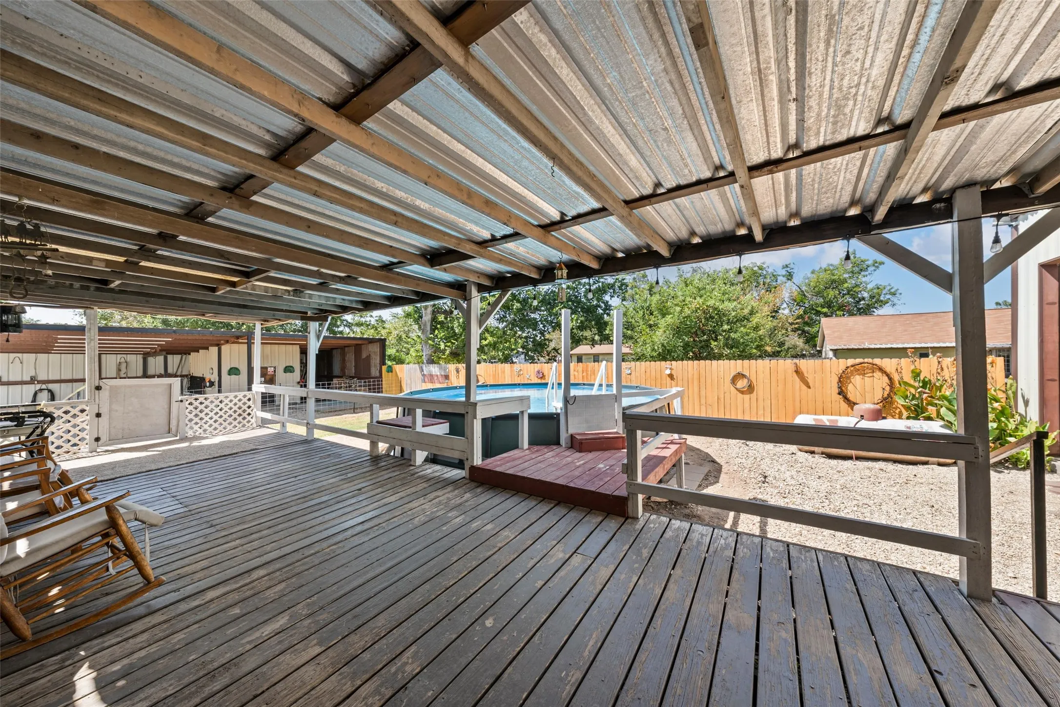 Manufactured Home For Sale in Mc Lennan County , 139 N 4th Street, Axtell, Texas 76624, 3 Bedroom, 2 Bathroom, 4 Garage spaces, 1,216 Sqft, built in 2006, mls#21357652, Real Estate Agent in Axtell, Homes For Sale in Mc Lennan county, Homes For Sale in Axtell, Realtor in Axtell Texas, Real Estate Brokerage Independent Realty Texas, Luminita Cordes Realtor