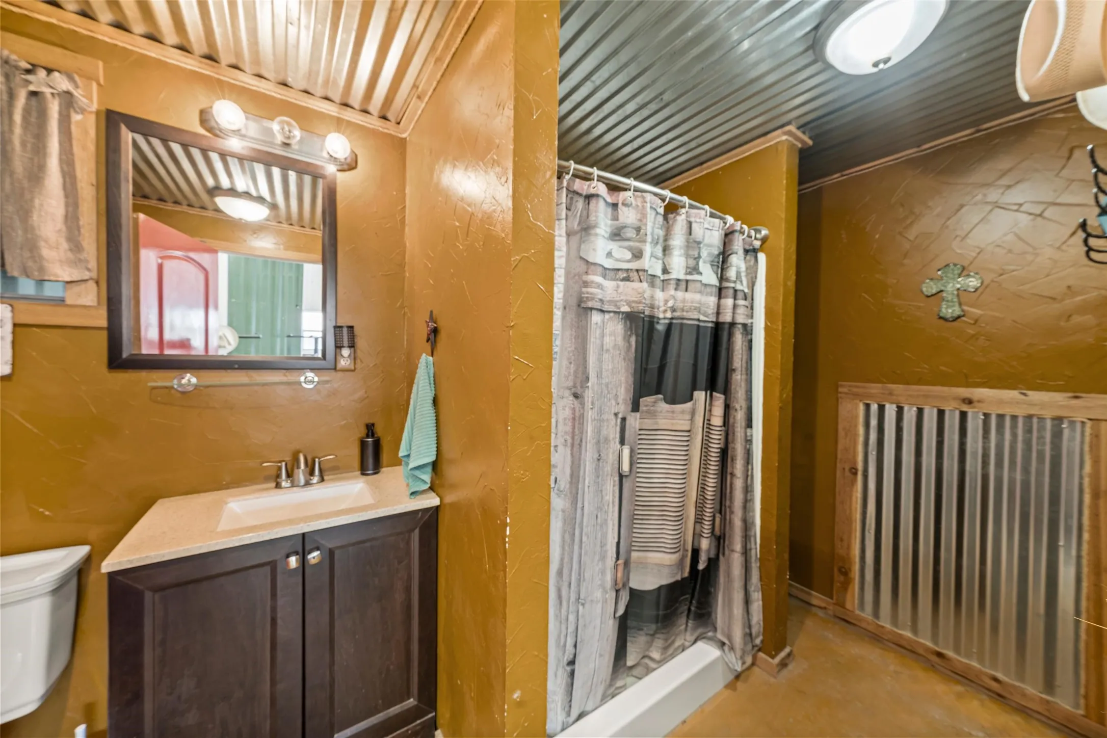 Manufactured Home For Sale in Mc Lennan County , 139 N 4th Street, Axtell, Texas 76624, 3 Bedroom, 2 Bathroom, 4 Garage spaces, 1,216 Sqft, built in 2006, mls#21357652, Real Estate Agent in Axtell, Homes For Sale in Mc Lennan county, Homes For Sale in Axtell, Realtor in Axtell Texas, Real Estate Brokerage Independent Realty Texas, Luminita Cordes Realtor