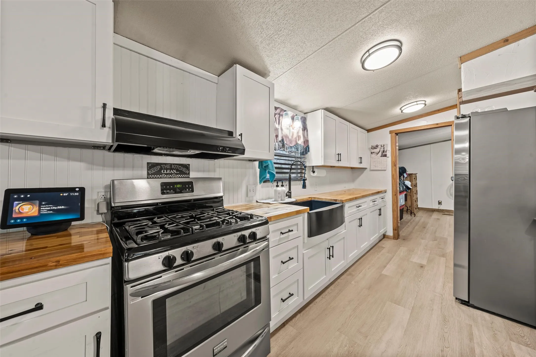 Manufactured Home For Sale in Mc Lennan County , 139 N 4th Street, Axtell, Texas 76624, 3 Bedroom, 2 Bathroom, 4 Garage spaces, 1,216 Sqft, built in 2006, mls#21357652, Real Estate Agent in Axtell, Homes For Sale in Mc Lennan county, Homes For Sale in Axtell, Realtor in Axtell Texas, Real Estate Brokerage Independent Realty Texas, Luminita Cordes Realtor