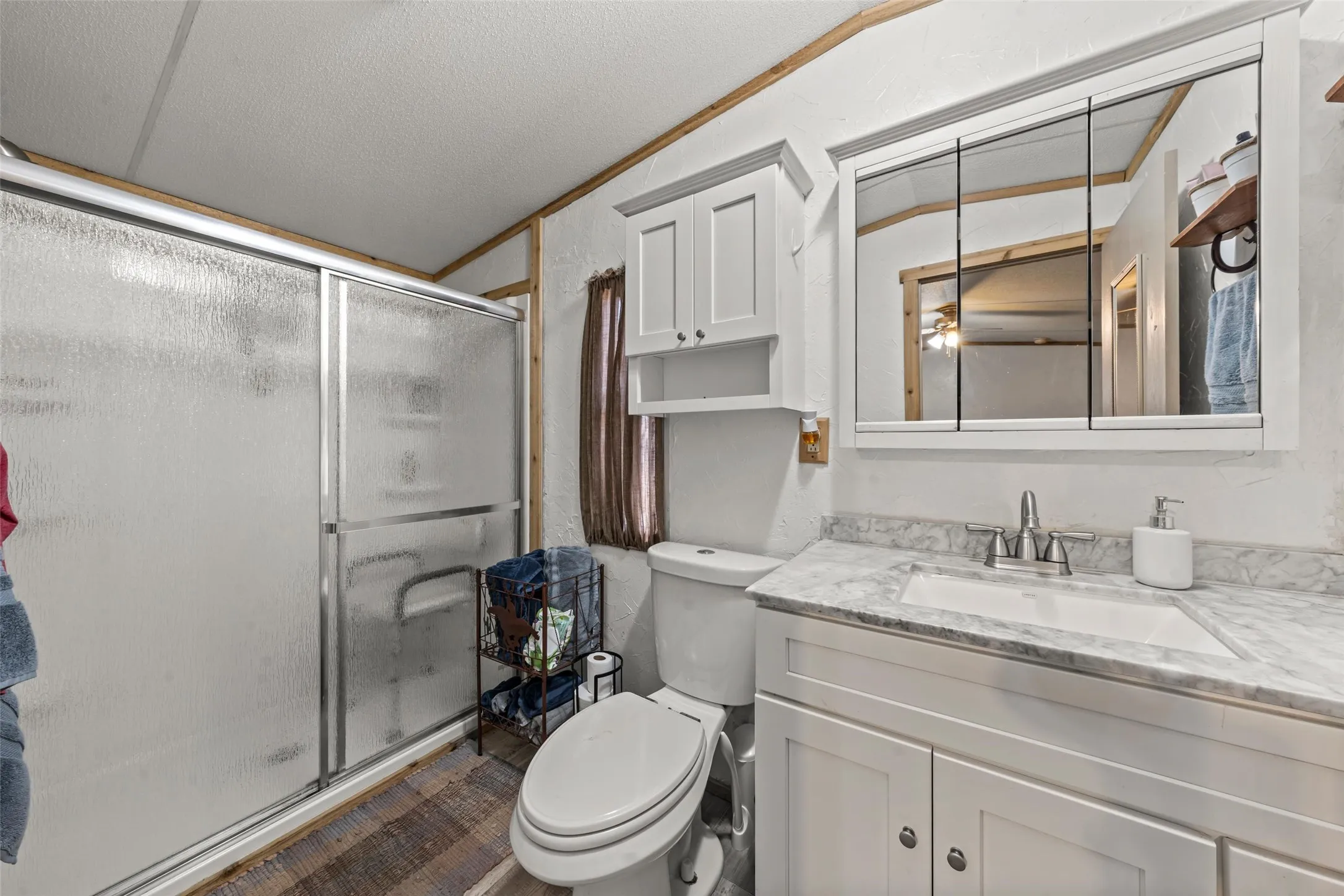 Manufactured Home For Sale in Mc Lennan County , 139 N 4th Street, Axtell, Texas 76624, 3 Bedroom, 2 Bathroom, 4 Garage spaces, 1,216 Sqft, built in 2006, mls#21357652, Real Estate Agent in Axtell, Homes For Sale in Mc Lennan county, Homes For Sale in Axtell, Realtor in Axtell Texas, Real Estate Brokerage Independent Realty Texas, Luminita Cordes Realtor