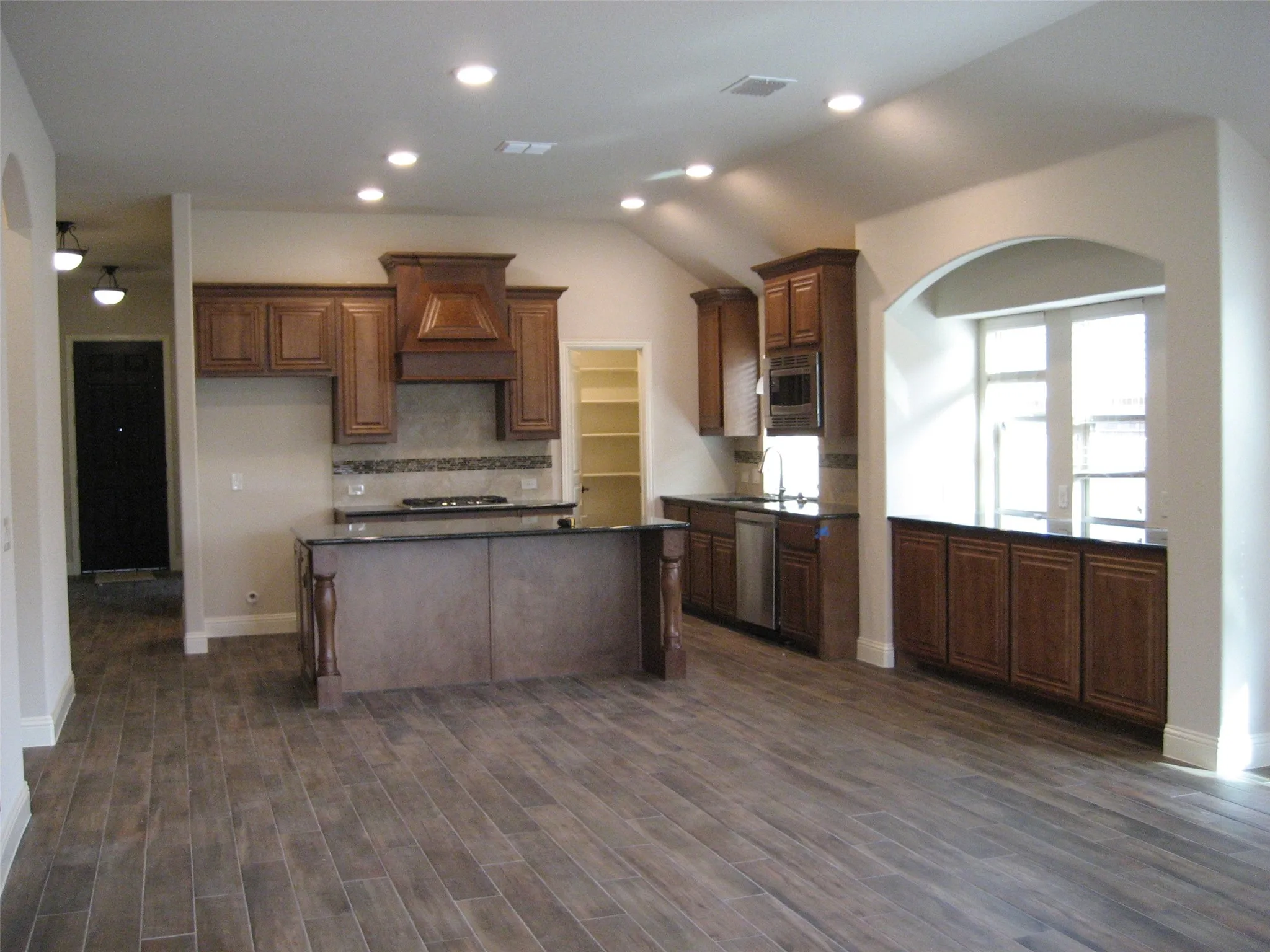 Single Family Residence For Rent in Denton County , 1728 Yellowthroat Drive, Little Elm, Texas 75068, 4 Bedroom, 2 Bathroom, Garage spaces, 2,040 Sqft, built in 2018, mls#21357125, Real Estate Agent in Little Elm, Homes For Rent in Denton county, Homes For Rent in Little Elm, Realtor in Little Elm Texas, Real Estate Brokerage Independent Realty Texas, Luminita Cordes Realtor
