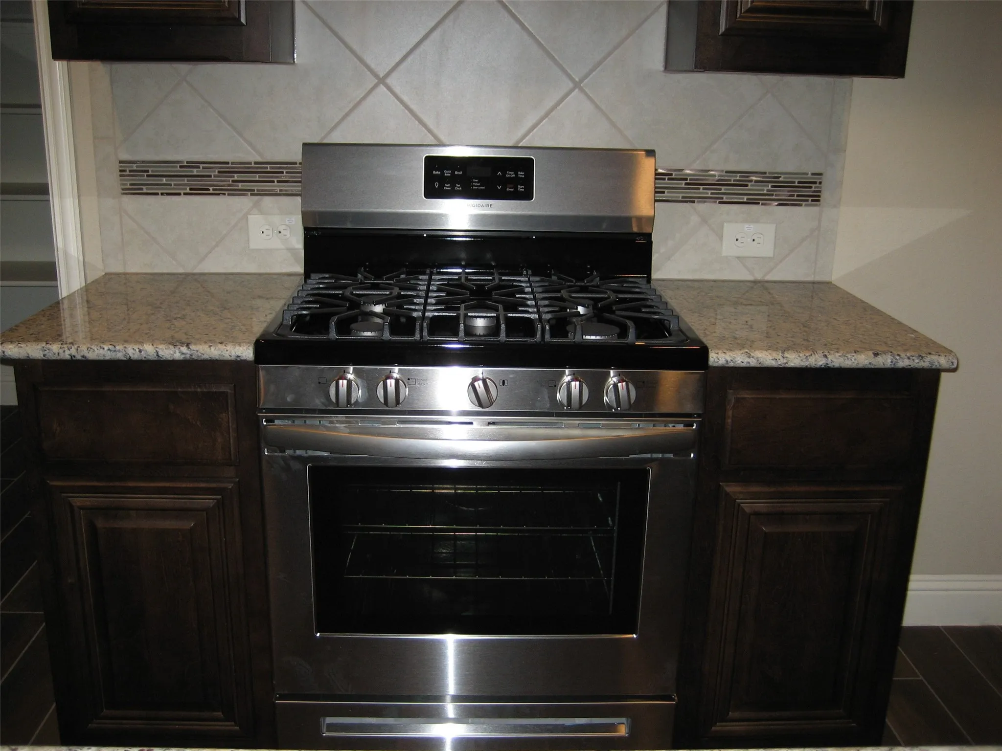 Single Family Residence For Rent in Denton County , 1728 Yellowthroat Drive, Little Elm, Texas 75068, 4 Bedroom, 2 Bathroom, Garage spaces, 2,040 Sqft, built in 2018, mls#21357125, Real Estate Agent in Little Elm, Homes For Rent in Denton county, Homes For Rent in Little Elm, Realtor in Little Elm Texas, Real Estate Brokerage Independent Realty Texas, Luminita Cordes Realtor