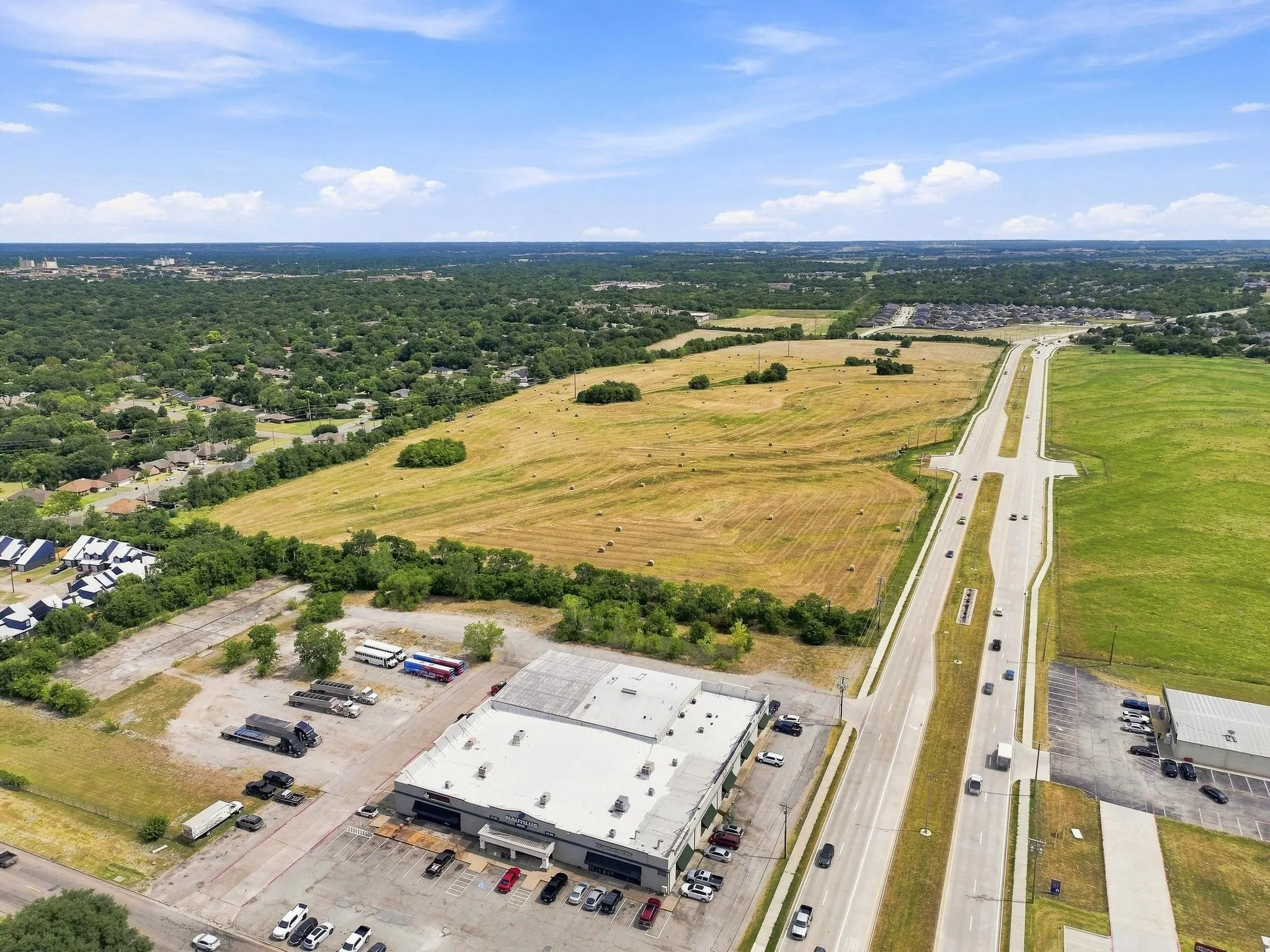 Unimproved Land For Sale in Grayson County , 62AC Heritage (FM 1417) Parkway, Sherman, Texas 75092, 0, 0, Garage spaces, 0 Sqft, built in 0, Price $35,500,000, mls#21357502, Real Estate Agent in Sherman, Homes For Sale in Grayson county, Homes For Sale in Sherman, Realtor in Sherman Texas, Real Estate Brokerage Independent Realty Texas, Luminita Cordes Realtor