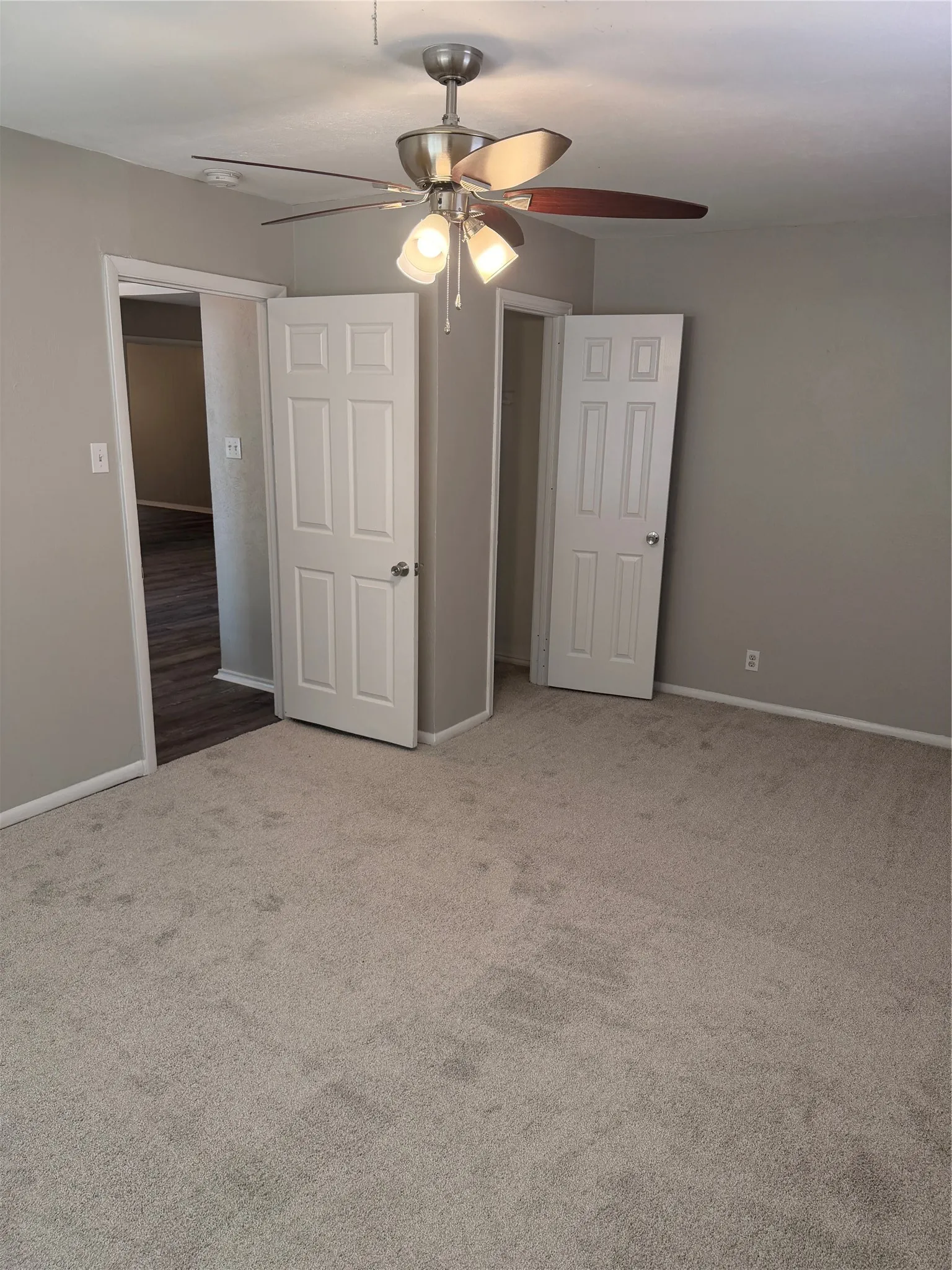 Single Family Residence For Rent in Tarrant County , 5124 Bob Drive, North Richland Hills, Texas 76180, 4 Bedroom, 2 Bathroom, 2 Garage spaces, 1,992 Sqft, built in 1959, Price $2,195, mls#21358094, Real Estate Agent in North Richland Hills, Homes For Rent in Tarrant county, Homes For Rent in North Richland Hills, Realtor in North Richland Hills Texas, Real Estate Brokerage Independent Realty Texas, Luminita Cordes Realtor