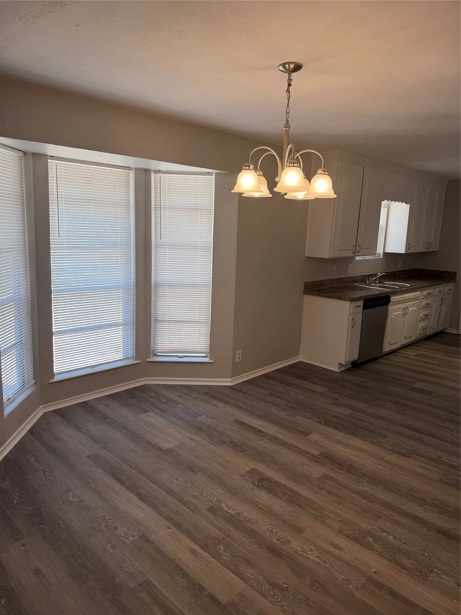 Single Family Residence For Rent in Tarrant County , 5124 Bob Drive, North Richland Hills, Texas 76180, 4 Bedroom, 2 Bathroom, 2 Garage spaces, 1,992 Sqft, built in 1959, Price $2,195, mls#21358094, Real Estate Agent in North Richland Hills, Homes For Rent in Tarrant county, Homes For Rent in North Richland Hills, Realtor in North Richland Hills Texas, Real Estate Brokerage Independent Realty Texas, Luminita Cordes Realtor
