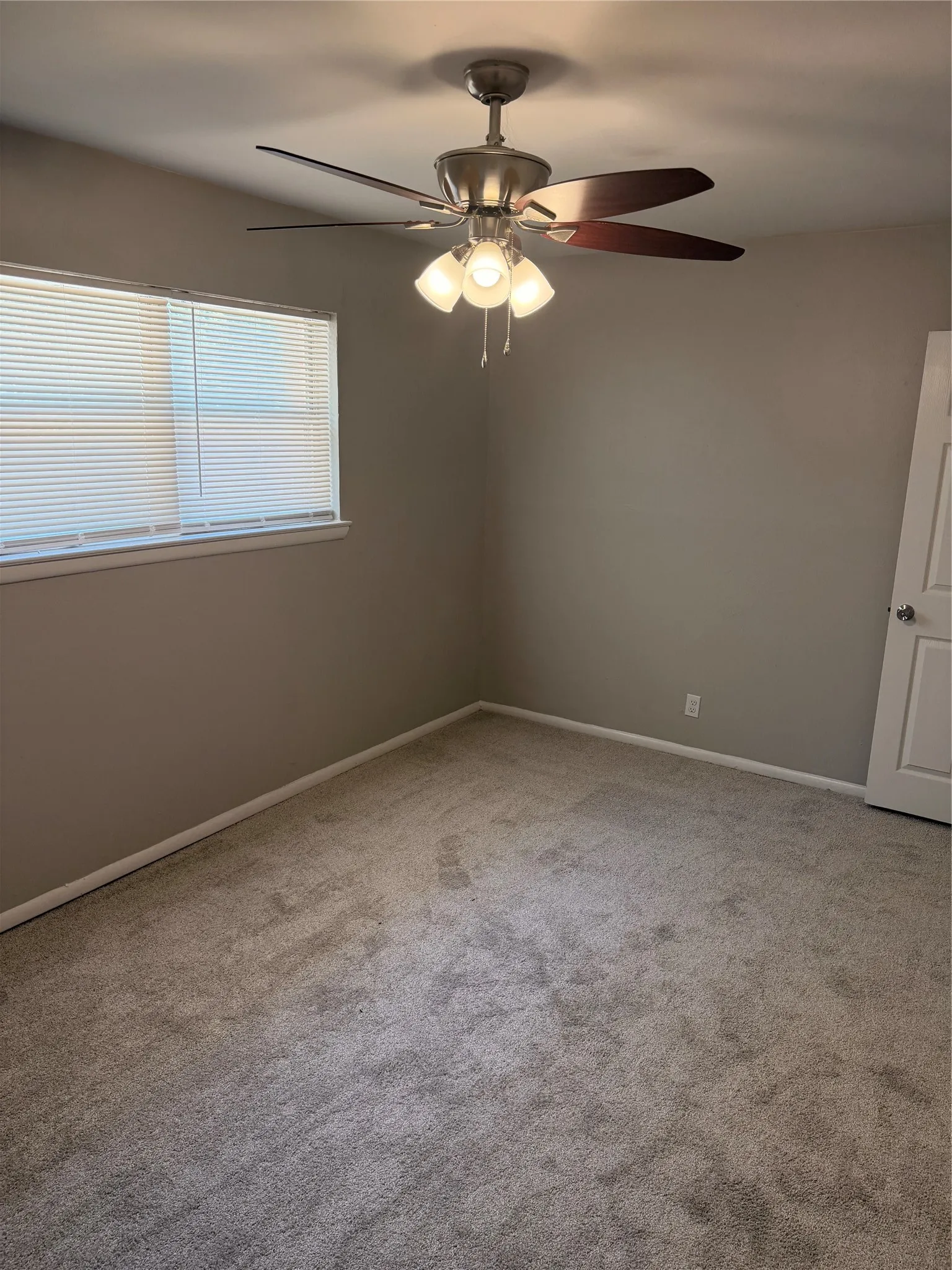 Single Family Residence For Rent in Tarrant County , 5124 Bob Drive, North Richland Hills, Texas 76180, 4 Bedroom, 2 Bathroom, 2 Garage spaces, 1,992 Sqft, built in 1959, Price $2,195, mls#21358094, Real Estate Agent in North Richland Hills, Homes For Rent in Tarrant county, Homes For Rent in North Richland Hills, Realtor in North Richland Hills Texas, Real Estate Brokerage Independent Realty Texas, Luminita Cordes Realtor