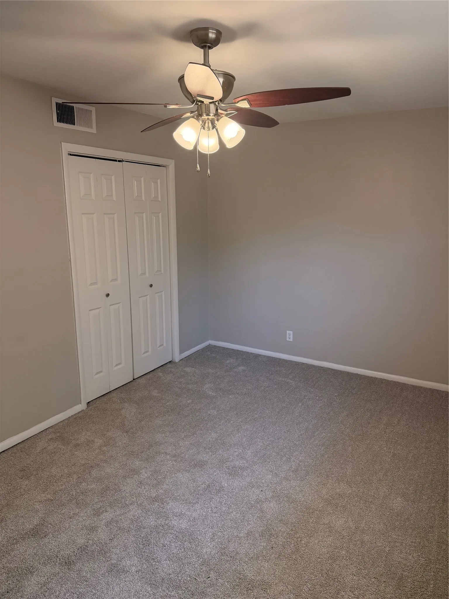 Single Family Residence For Rent in Tarrant County , 5124 Bob Drive, North Richland Hills, Texas 76180, 4 Bedroom, 2 Bathroom, 2 Garage spaces, 1,992 Sqft, built in 1959, Price $2,195, mls#21358094, Real Estate Agent in North Richland Hills, Homes For Rent in Tarrant county, Homes For Rent in North Richland Hills, Realtor in North Richland Hills Texas, Real Estate Brokerage Independent Realty Texas, Luminita Cordes Realtor