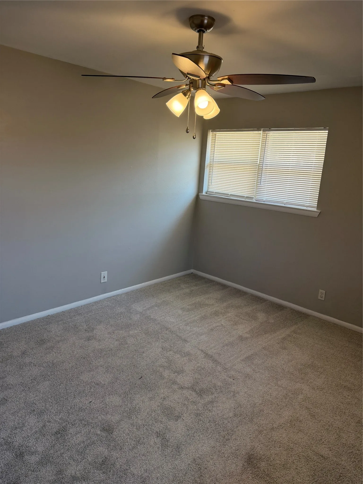Single Family Residence For Rent in Tarrant County , 5124 Bob Drive, North Richland Hills, Texas 76180, 4 Bedroom, 2 Bathroom, 2 Garage spaces, 1,992 Sqft, built in 1959, Price $2,195, mls#21358094, Real Estate Agent in North Richland Hills, Homes For Rent in Tarrant county, Homes For Rent in North Richland Hills, Realtor in North Richland Hills Texas, Real Estate Brokerage Independent Realty Texas, Luminita Cordes Realtor