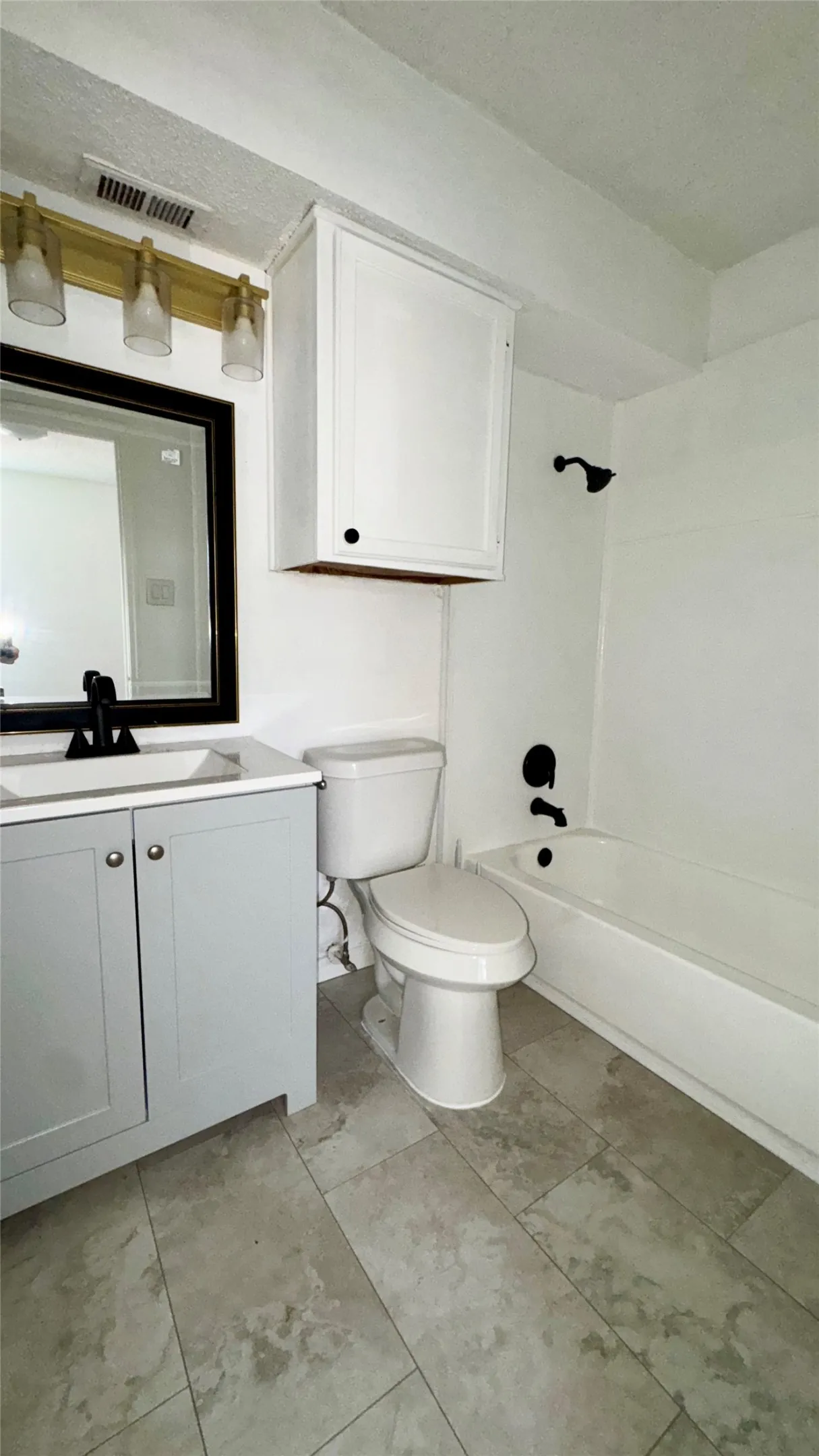 Condominium For Rent in Dallas County , 9813 Walnut Street 302, Dallas, Texas 75243, 1 Bedroom, 1 Bathroom, Garage spaces, 535 Sqft, built in 1984, mls#21358079, Real Estate Agent in Dallas, Homes For Rent in Dallas county, Homes For Rent in Dallas, Realtor in Dallas Texas, Real Estate Brokerage Independent Realty Texas, Luminita Cordes Realtor