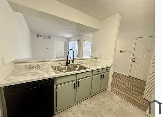 Condominium For Rent in Dallas County , 9813 Walnut Street 302, Dallas, Texas 75243, 1 Bedroom, 1 Bathroom, Garage spaces, 535 Sqft, built in 1984, mls#21358079, Real Estate Agent in Dallas, Homes For Rent in Dallas county, Homes For Rent in Dallas, Realtor in Dallas Texas, Real Estate Brokerage Independent Realty Texas, Luminita Cordes Realtor