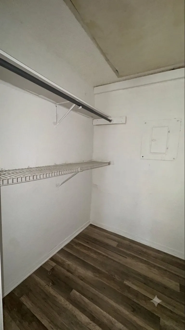 Condominium For Rent in Dallas County , 9813 Walnut Street 302, Dallas, Texas 75243, 1 Bedroom, 1 Bathroom, Garage spaces, 535 Sqft, built in 1984, mls#21358079, Real Estate Agent in Dallas, Homes For Rent in Dallas county, Homes For Rent in Dallas, Realtor in Dallas Texas, Real Estate Brokerage Independent Realty Texas, Luminita Cordes Realtor