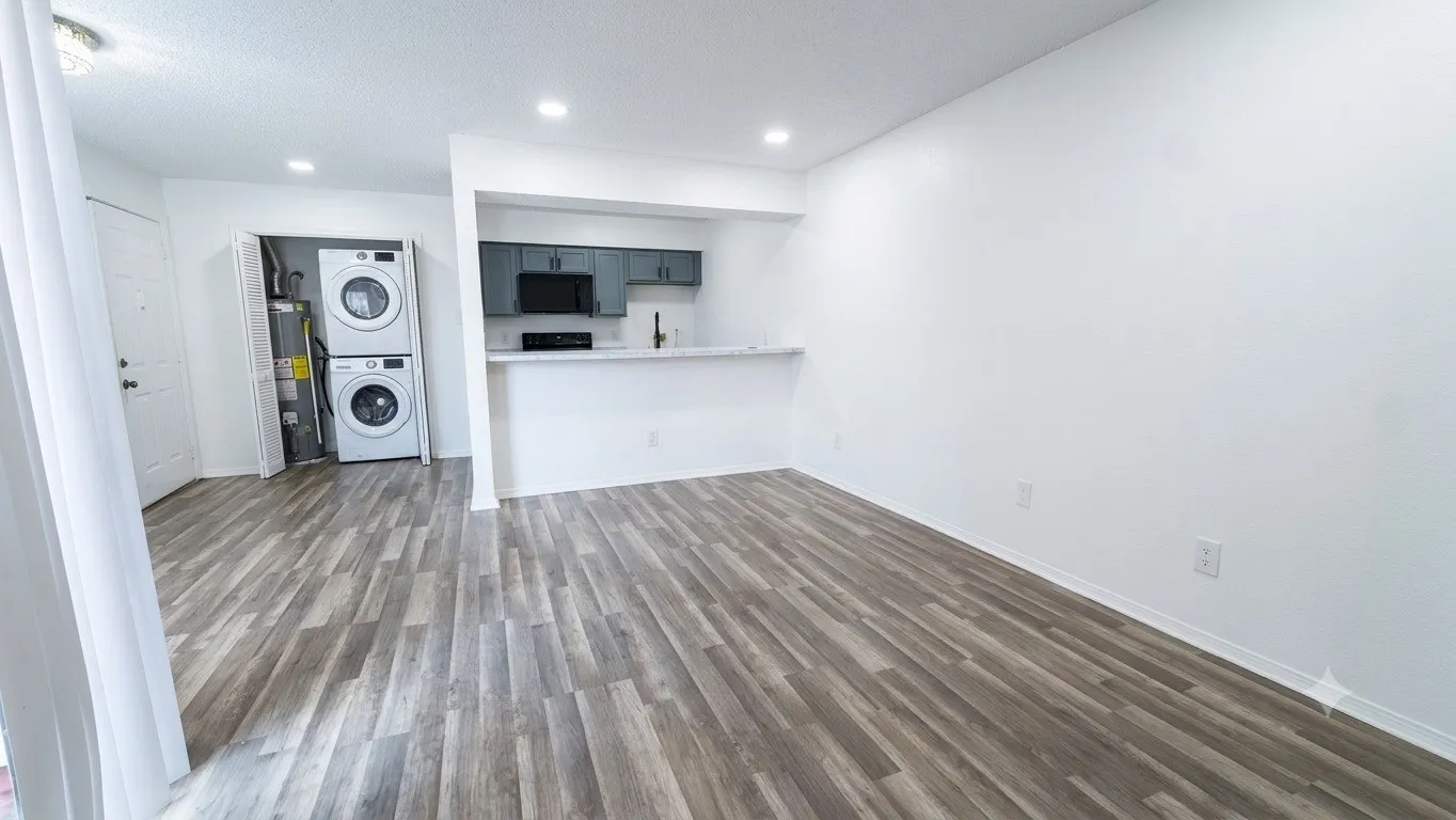Condominium For Rent in Dallas County , 9813 Walnut Street 302, Dallas, Texas 75243, 1 Bedroom, 1 Bathroom, Garage spaces, 535 Sqft, built in 1984, mls#21358079, Real Estate Agent in Dallas, Homes For Rent in Dallas county, Homes For Rent in Dallas, Realtor in Dallas Texas, Real Estate Brokerage Independent Realty Texas, Luminita Cordes Realtor