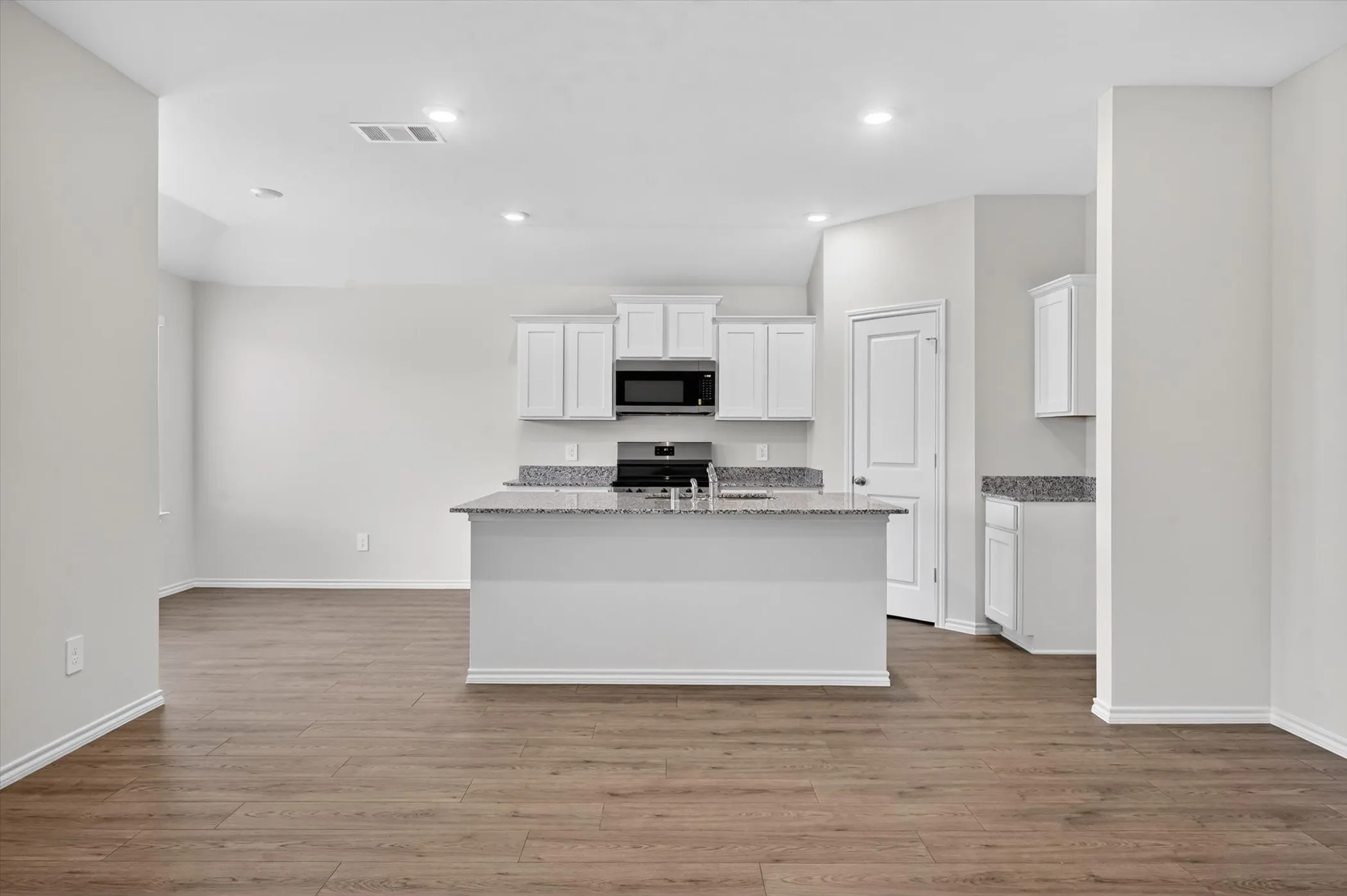 Single Family Residence For Rent in Collin County , 3918 Applewood Trail, Princeton, Texas 75407, 3 Bedroom, 2 Bathroom, 2 Garage spaces, 1,294 Sqft, built in 2026, mls#21358103, Real Estate Agent in Princeton, Homes For Rent in Collin county, Homes For Rent in Princeton, Realtor in Princeton Texas, Real Estate Brokerage Independent Realty Texas, Luminita Cordes Realtor